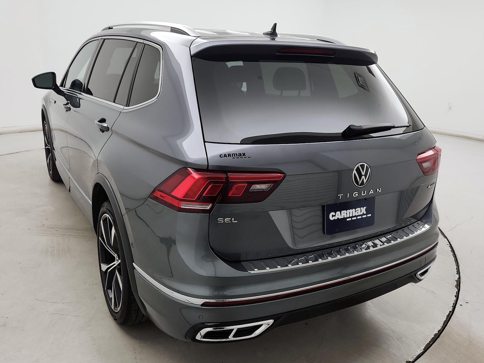 2024 Volkswagen Tiguan SEL R-LINE - Photo 7