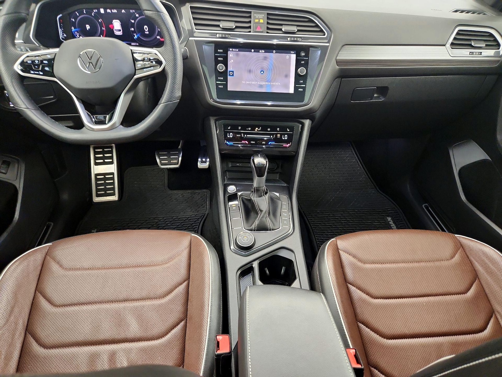 2024 Volkswagen Tiguan SEL R-LINE - Photo 8