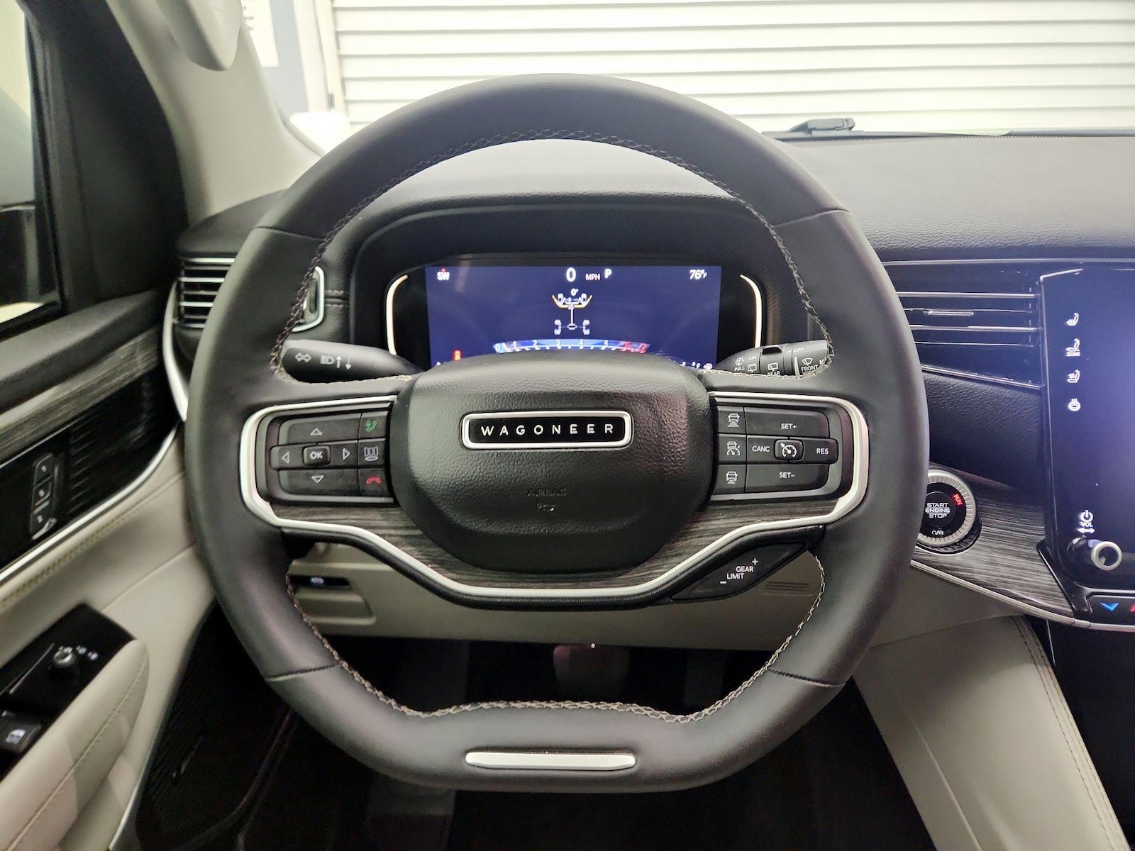 2022 Jeep Wagoneer Series II - Photo 11