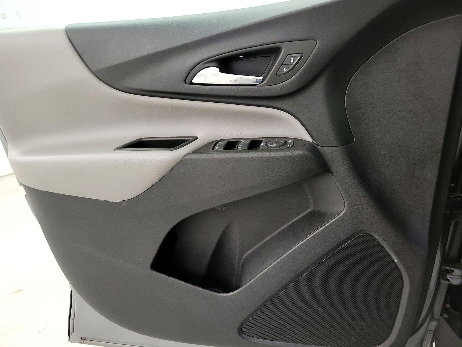 2023 Chevrolet Equinox LT - Photo 12