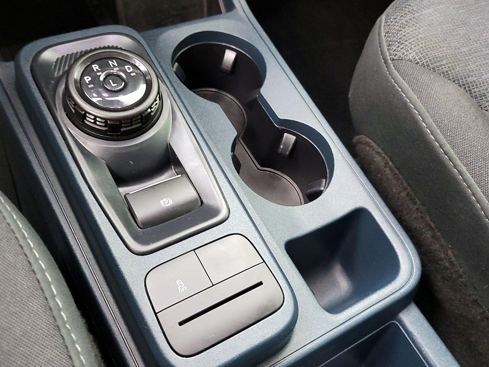 2025 Ford Maverick XL - Photo 18
