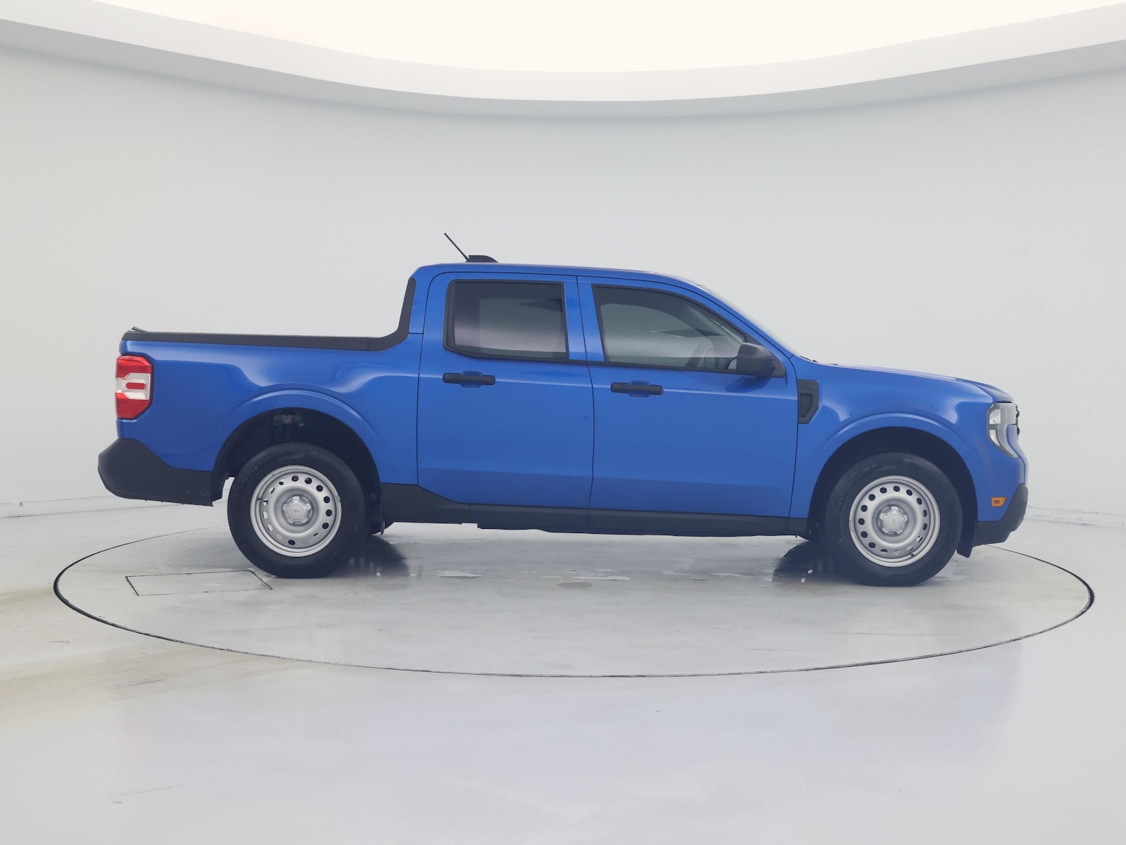 2025 Ford Maverick XL - Photo 8