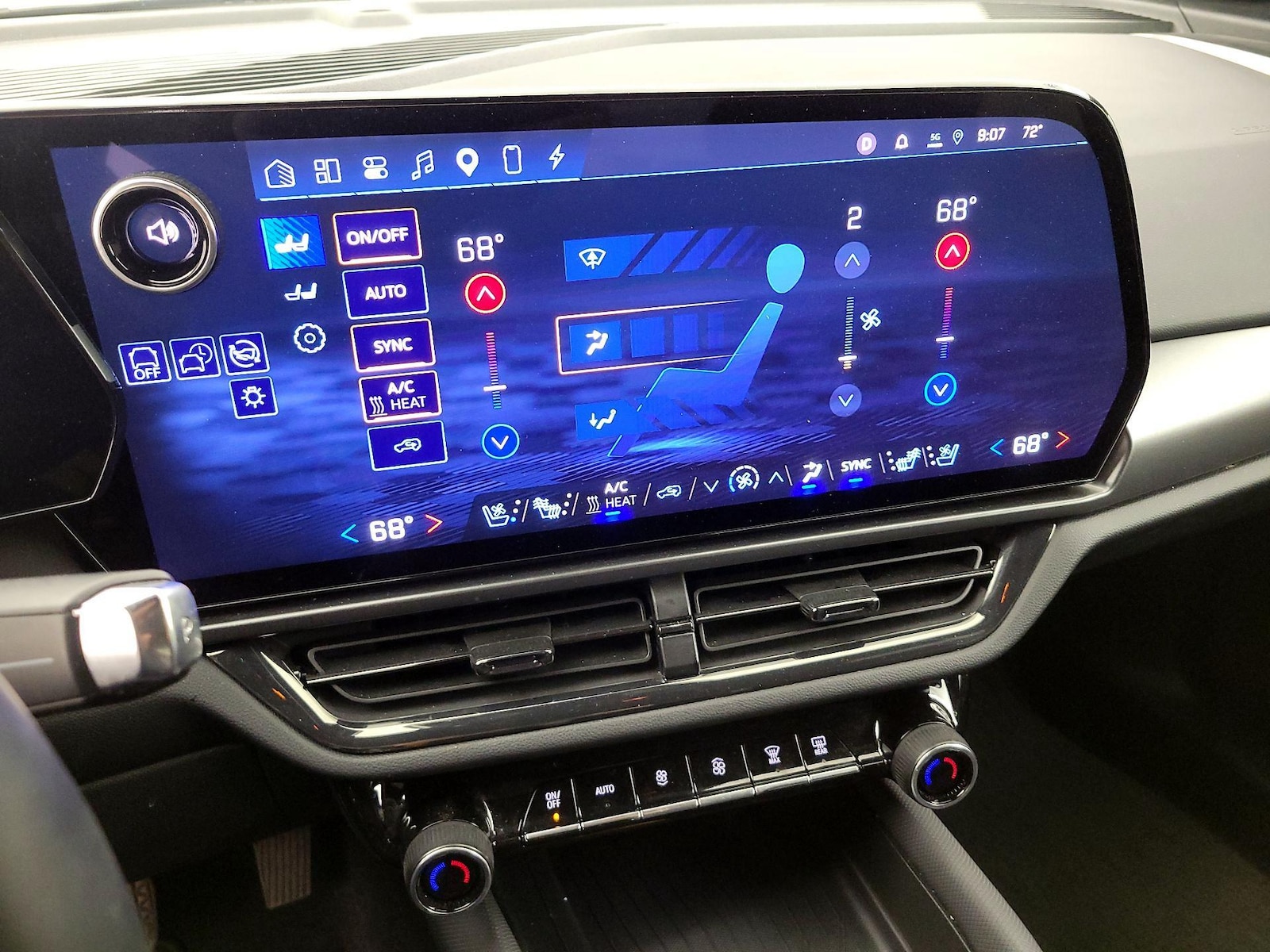 2024 Chevrolet Equinox EV RS - Photo 18
