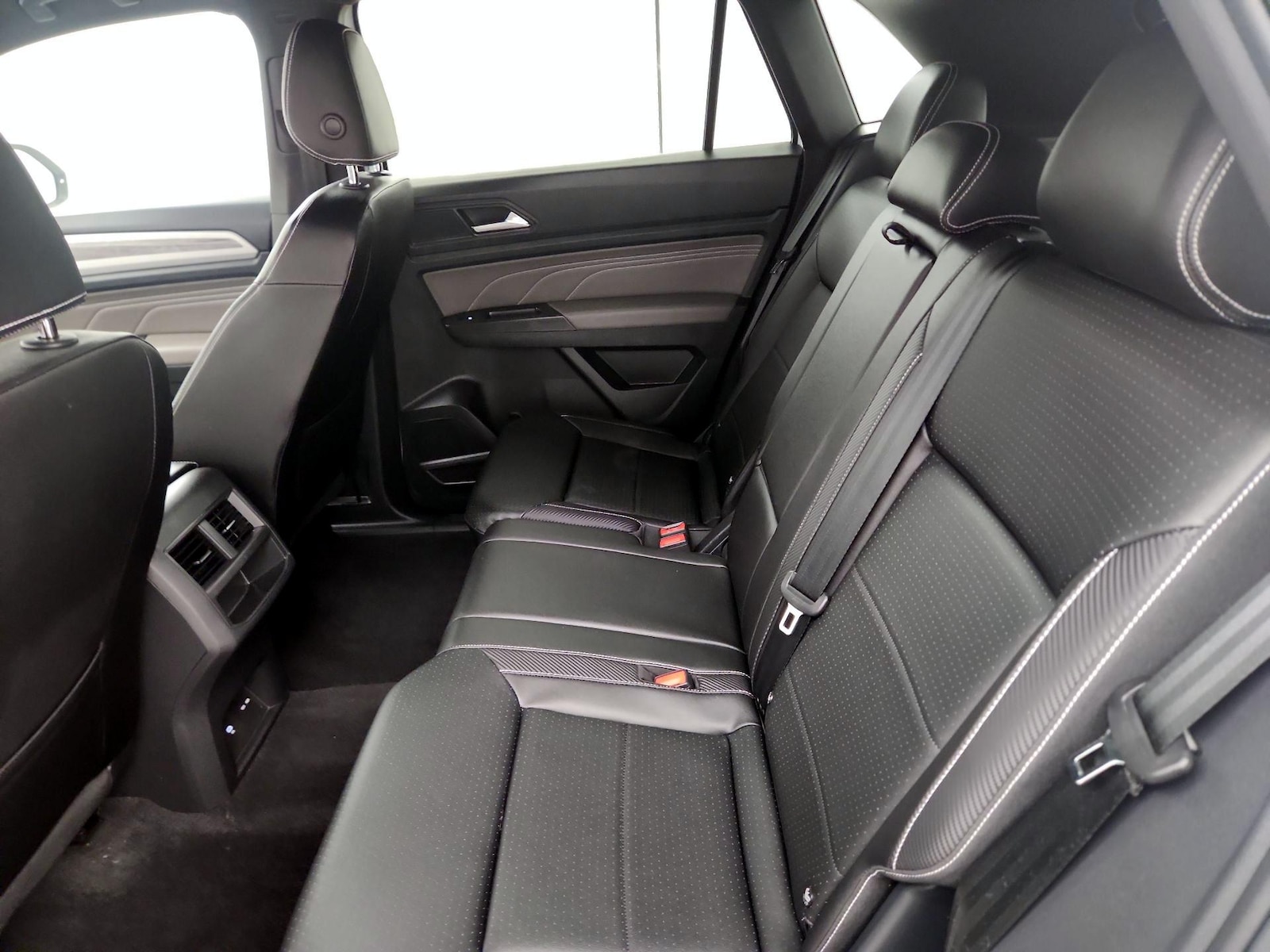 2023 Volkswagen Atlas Cross Sport SE w/Tech - Photo 20
