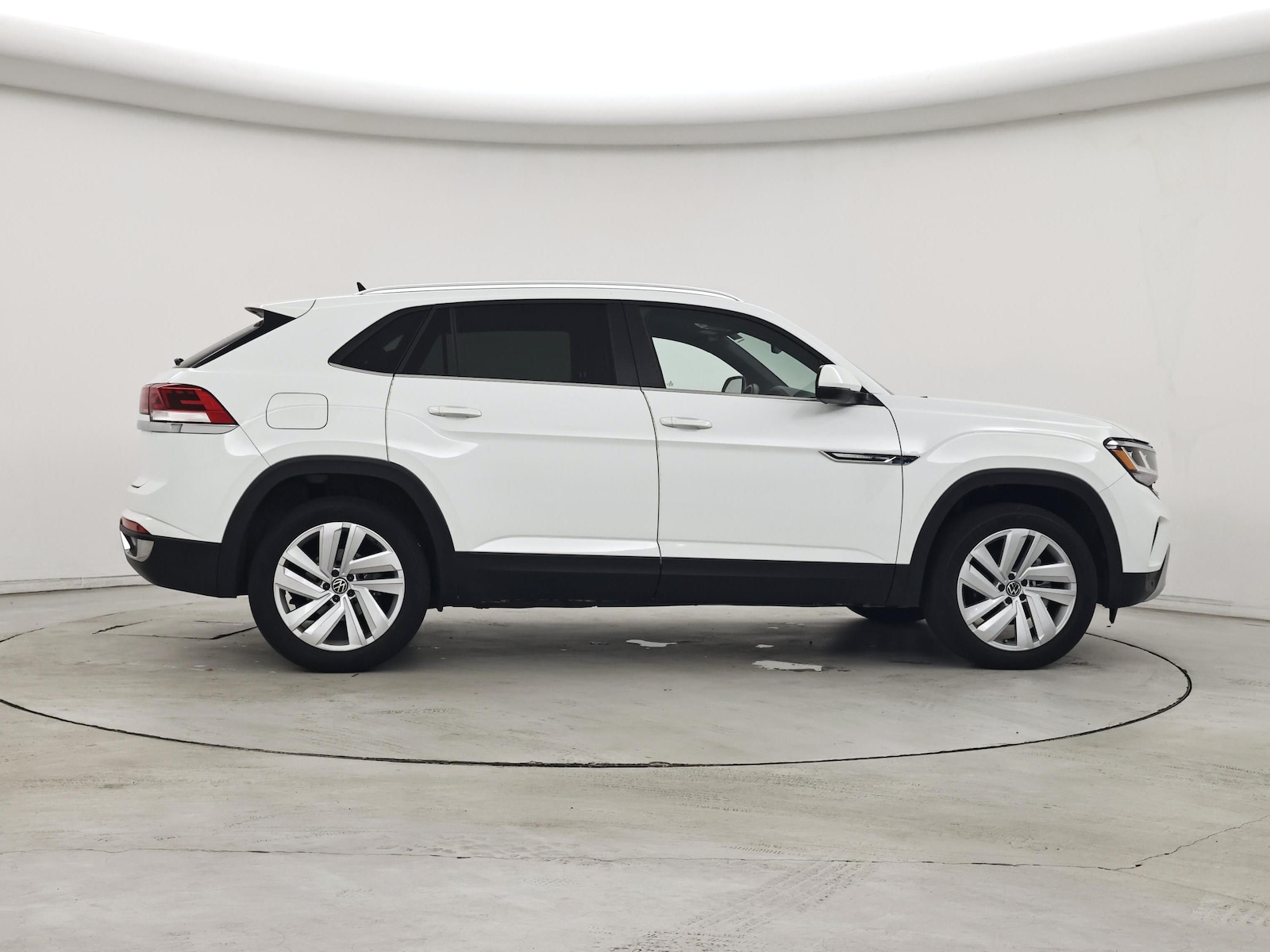 2023 Volkswagen Atlas Cross Sport SE w/Tech - Photo 8