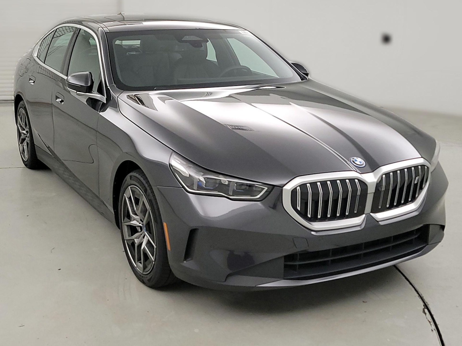 2025 BMW i5