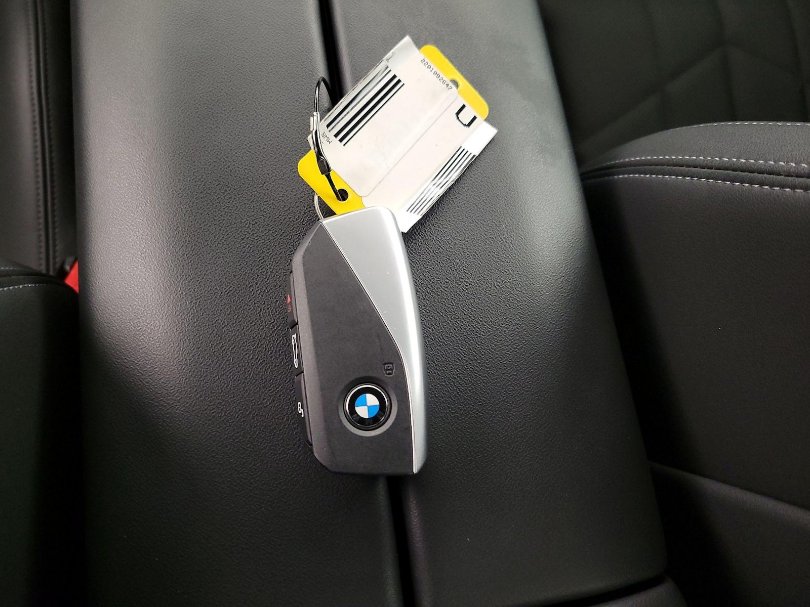 2025 BMW i5 40 - Photo 19