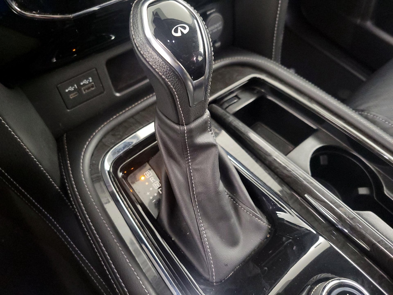 2021 INFINITI QX80 Sensory - Photo 18