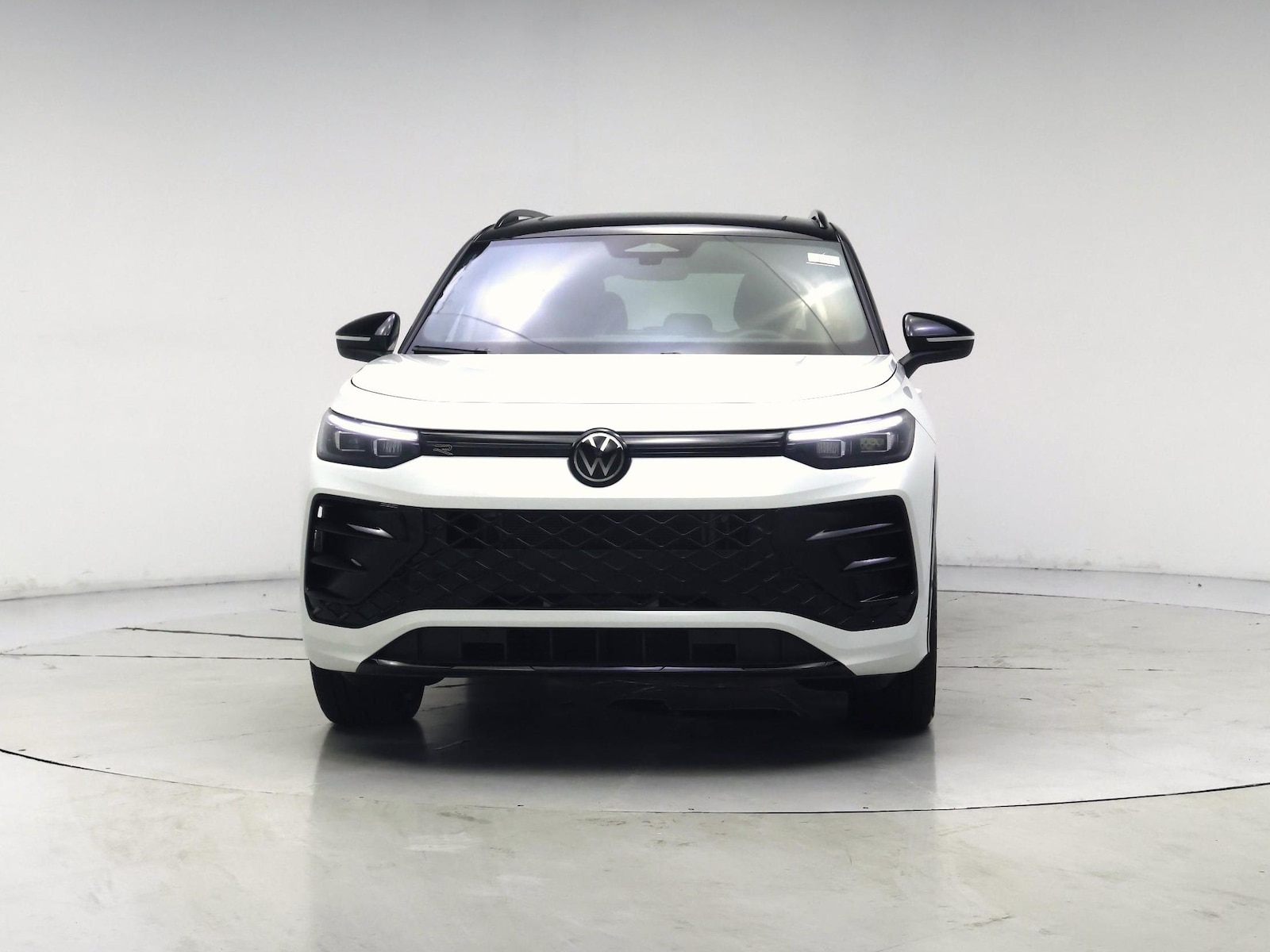 2025 Volkswagen Tiguan SE R-LINE BLACK - Photo 6