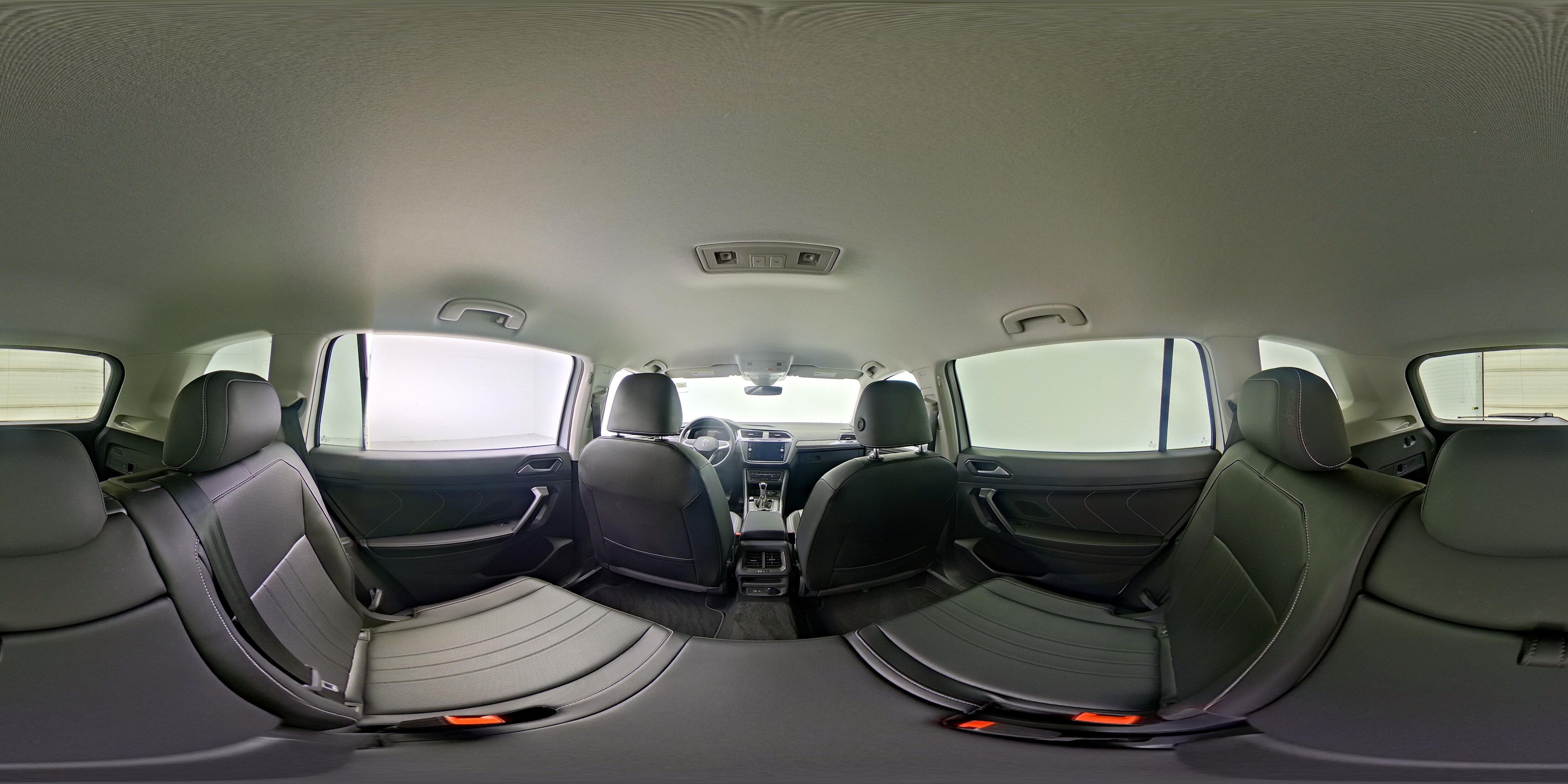 2024 Volkswagen Tiguan SE - Photo 25