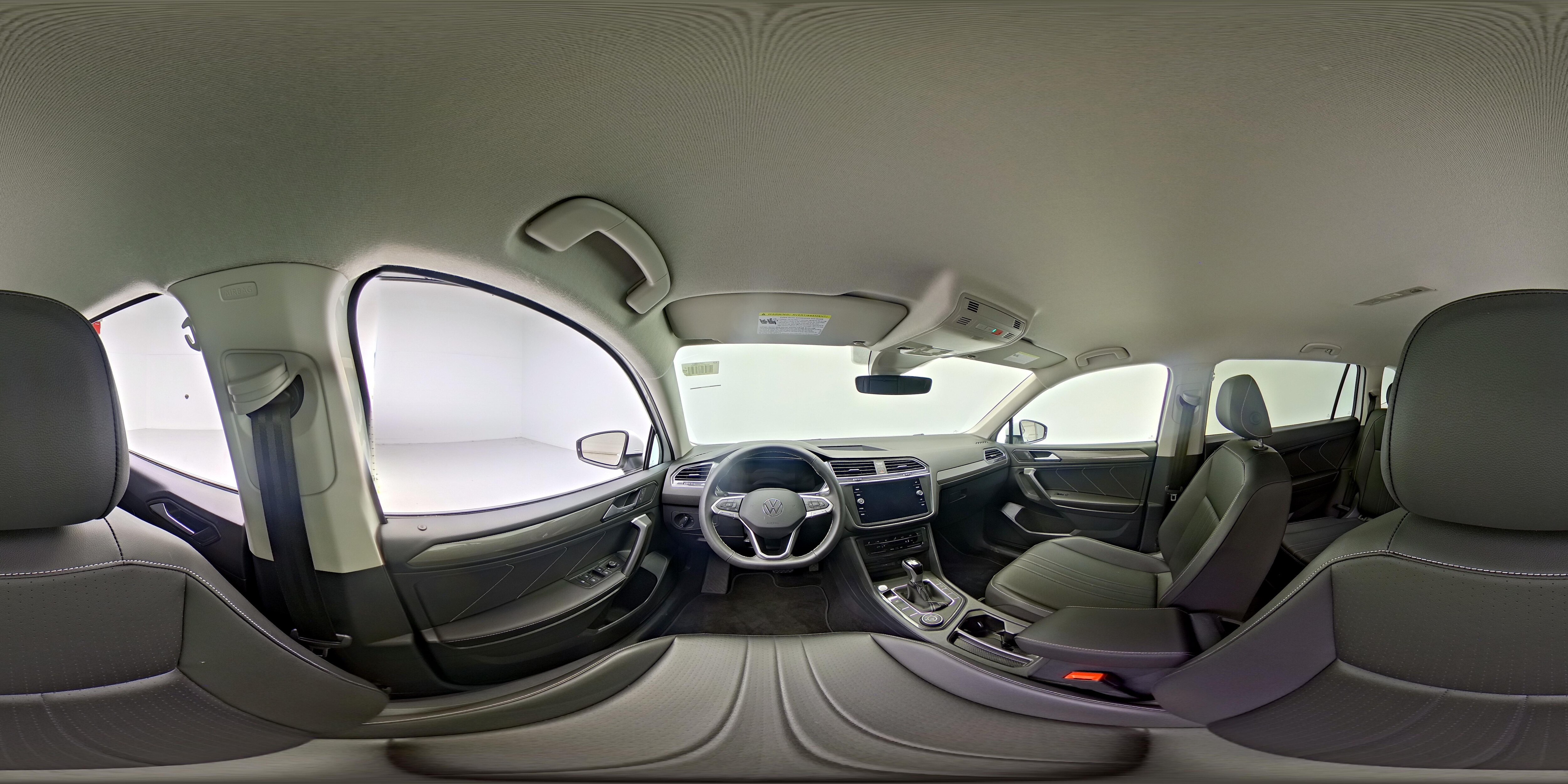 2024 Volkswagen Tiguan SE - Photo 26