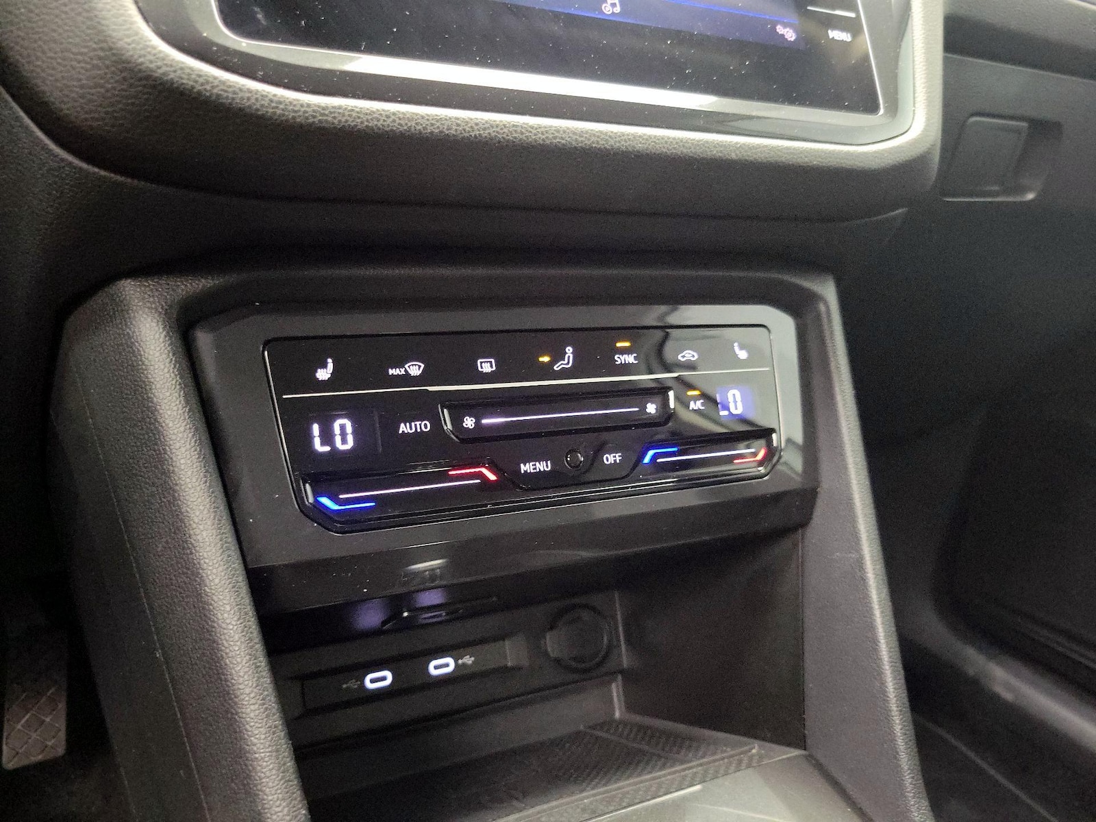 2024 Volkswagen Tiguan SE - Photo 17