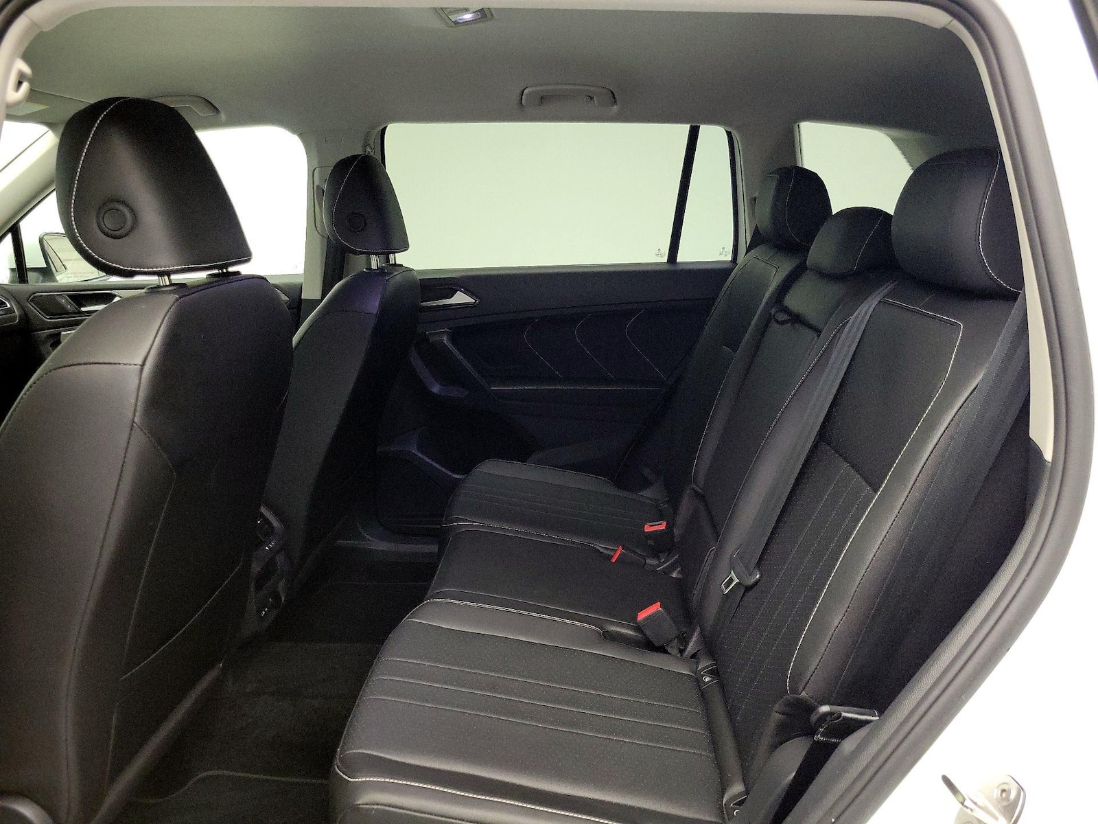 2024 Volkswagen Tiguan SE - Photo 20