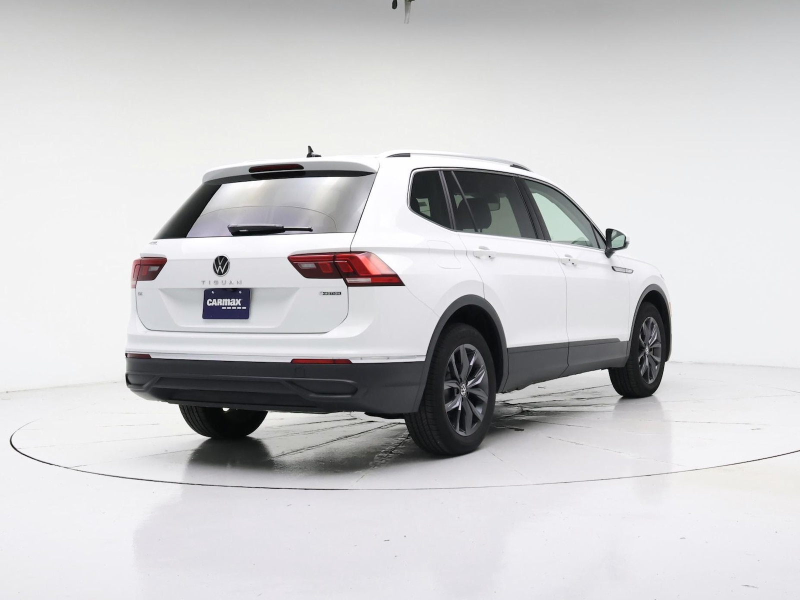 2024 Volkswagen Tiguan SE - Photo 9