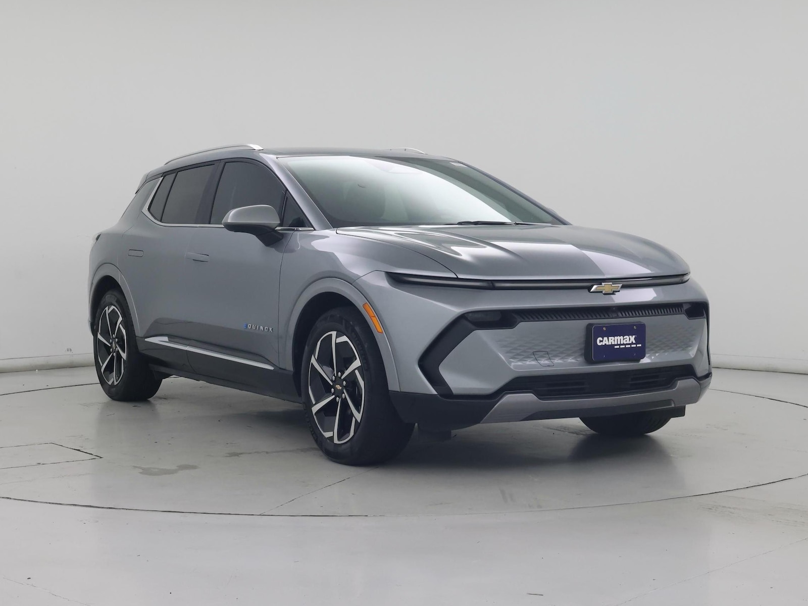 2024 Chevrolet Equinox EV LT - Photo 2