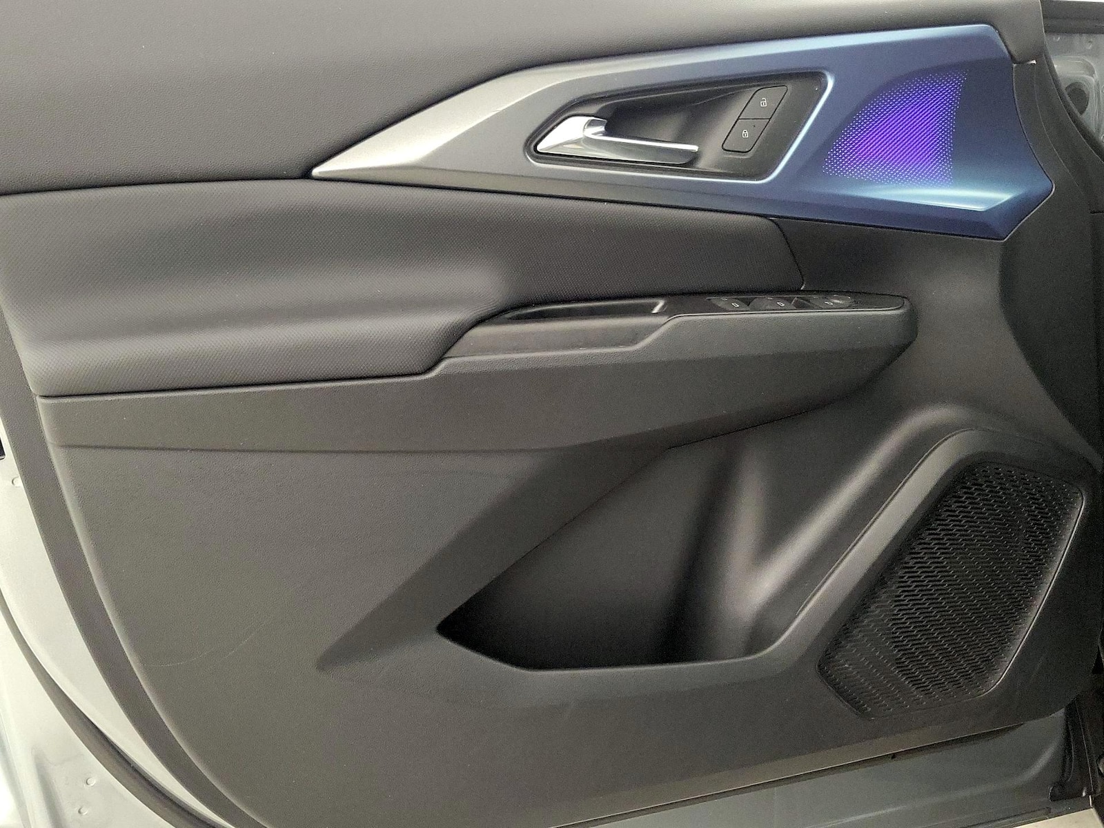 2024 Chevrolet Equinox EV LT - Photo 13