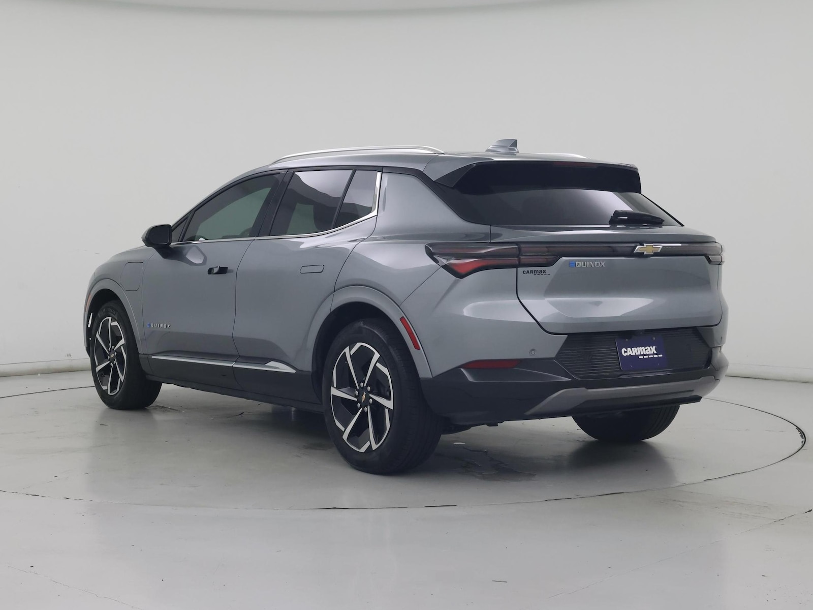 2024 Chevrolet Equinox EV LT - Photo 3