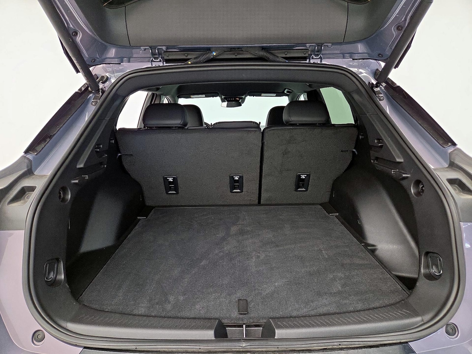 2025 Chevrolet Equinox EV LT - Photo 21