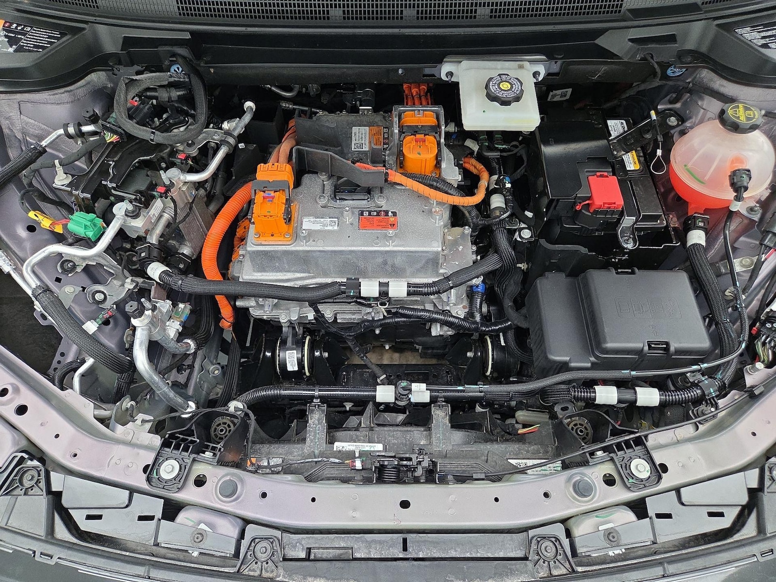 2025 Chevrolet Equinox EV LT - Photo 22