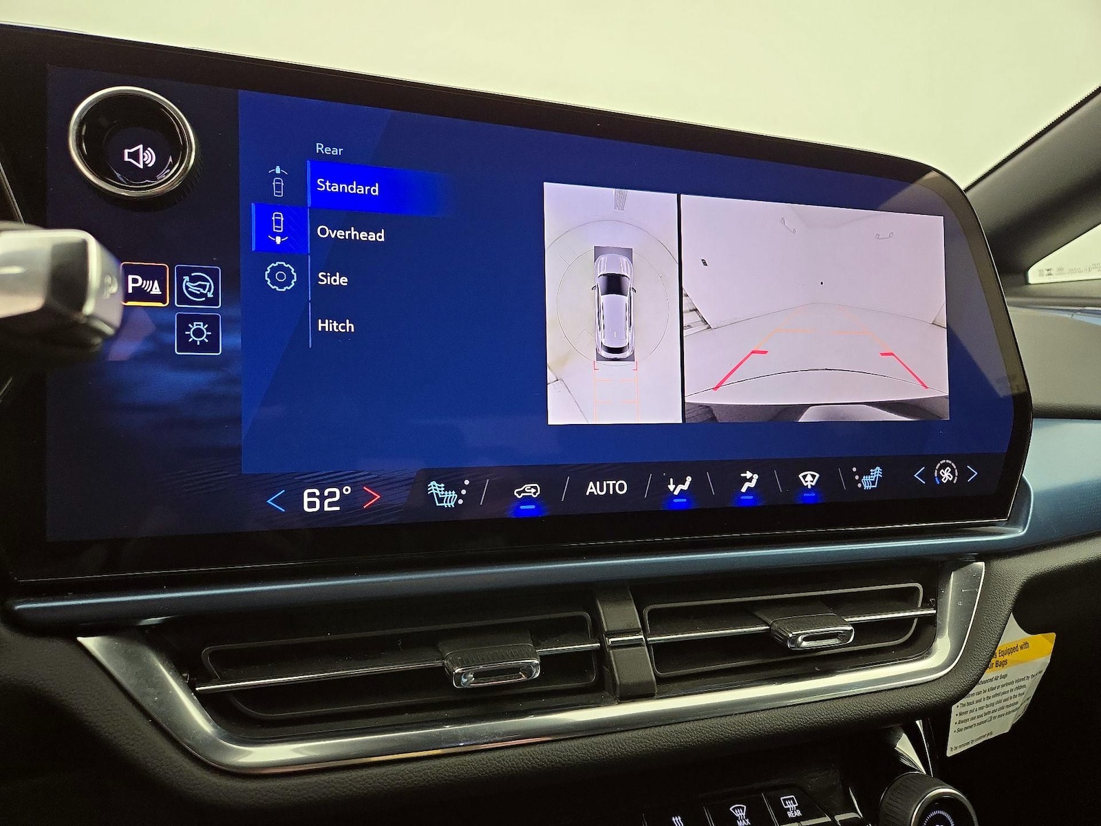 2024 Chevrolet Equinox EV LT - Photo 15