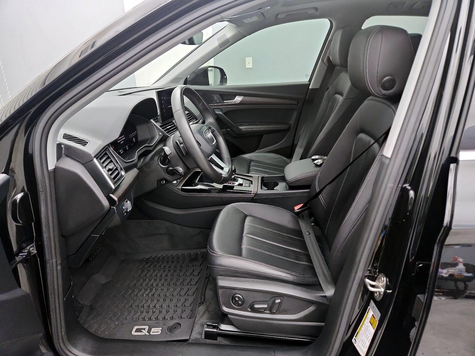 2023 Audi Q5 Premium Plus - Photo 12