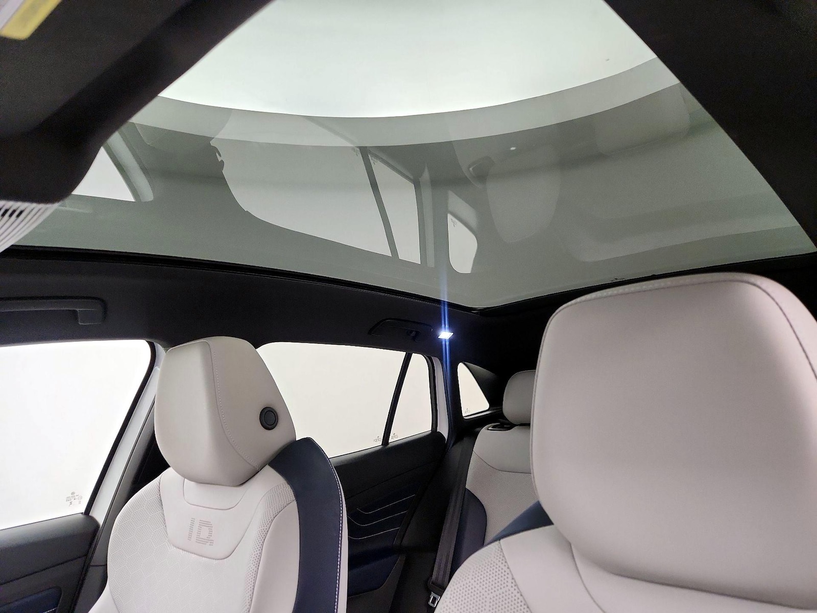 Skylight(s) & Overhead Airbags