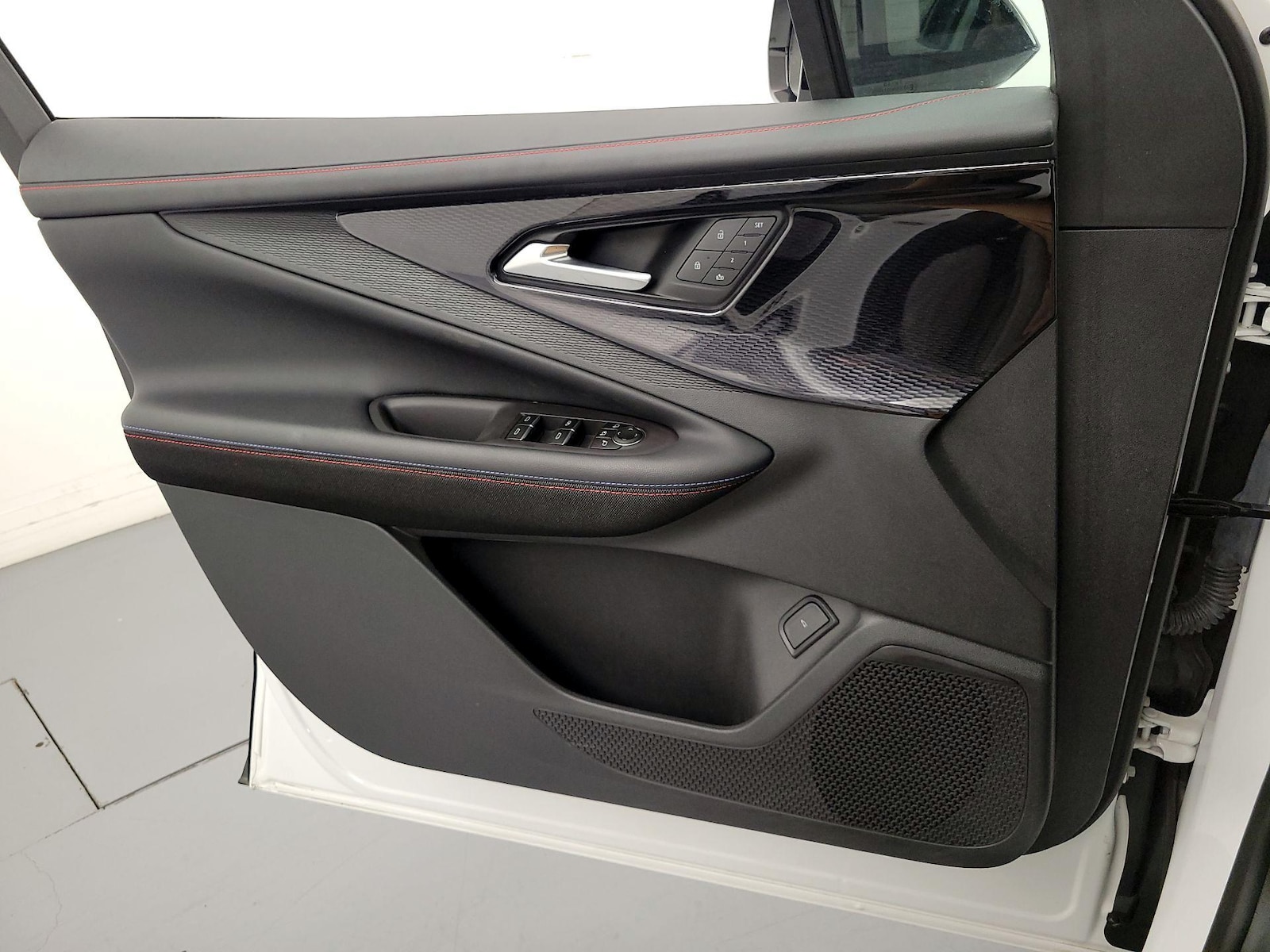 2024 Chevrolet Blazer EV RS - Photo 13
