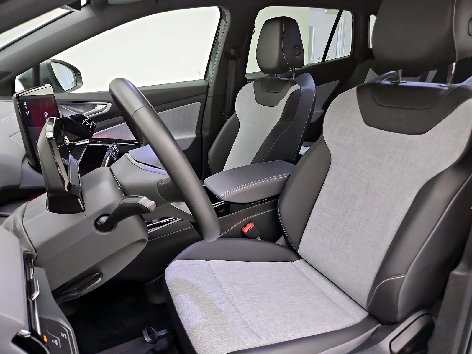 2024 Volkswagen ID.4 STANDARD - Photo 12