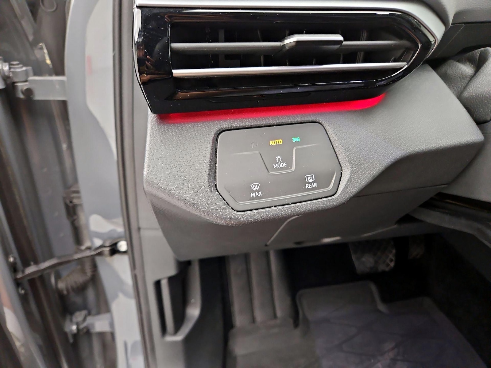 2024 Volkswagen ID.4 STANDARD - Photo 14