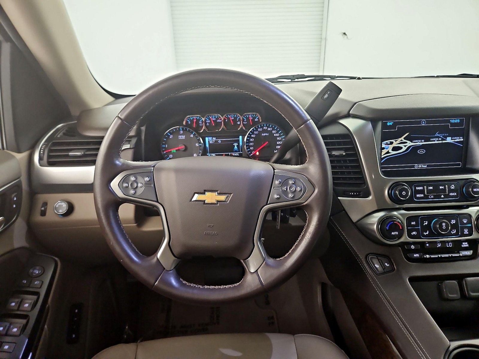 2019 Chevrolet Tahoe LT - Photo 11