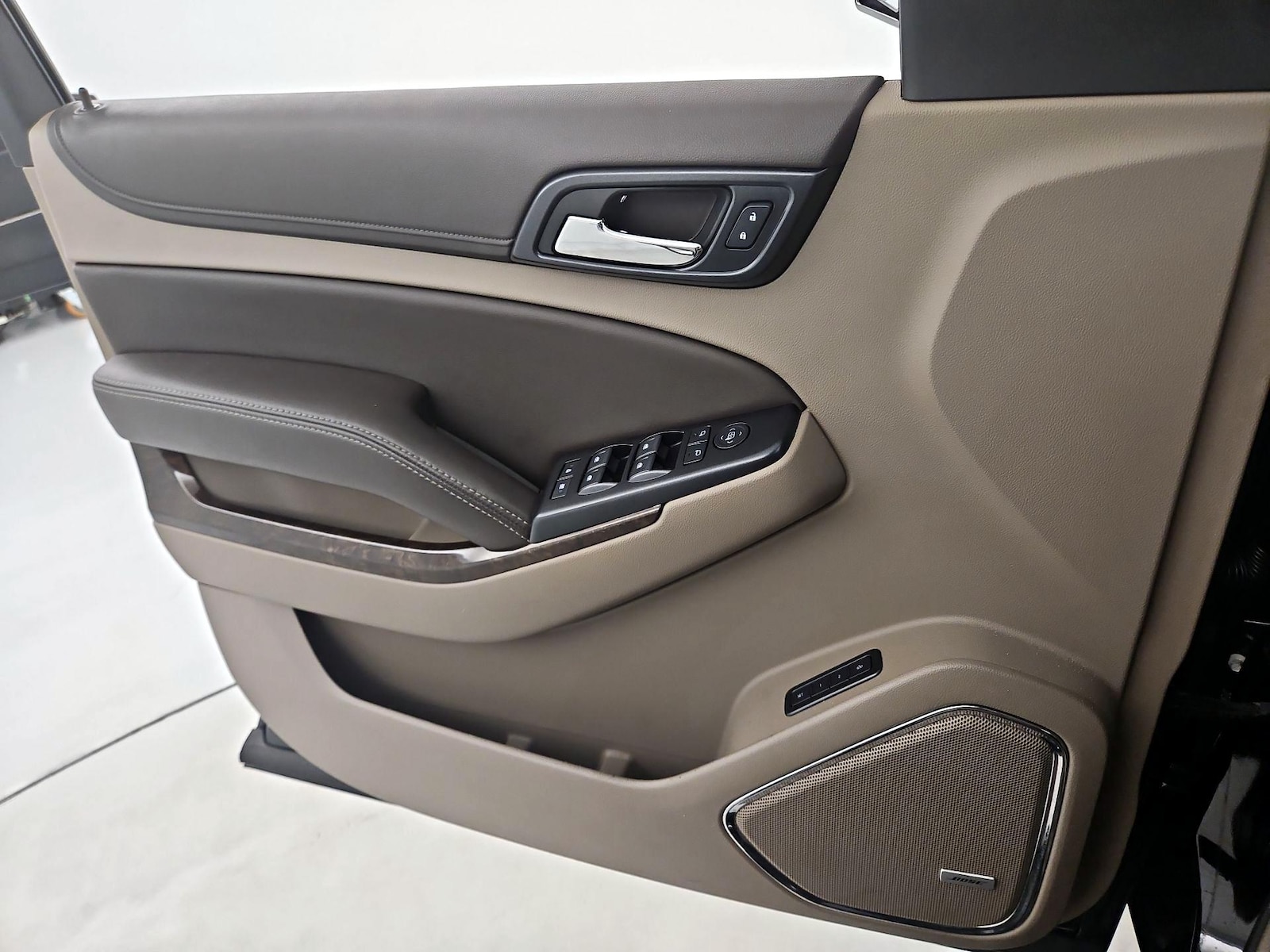 2019 Chevrolet Tahoe LT - Photo 13
