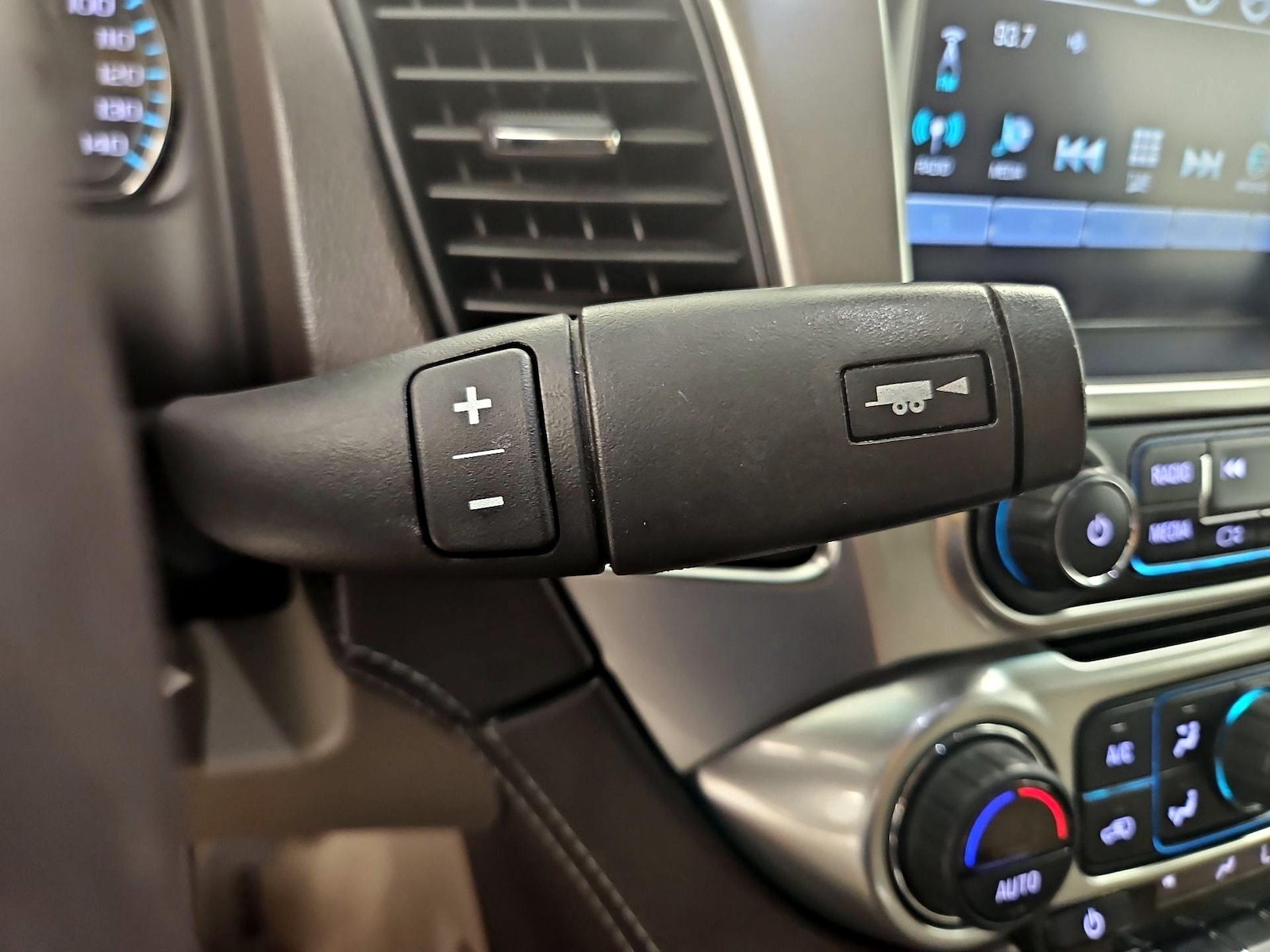 2019 Chevrolet Tahoe LT - Photo 19