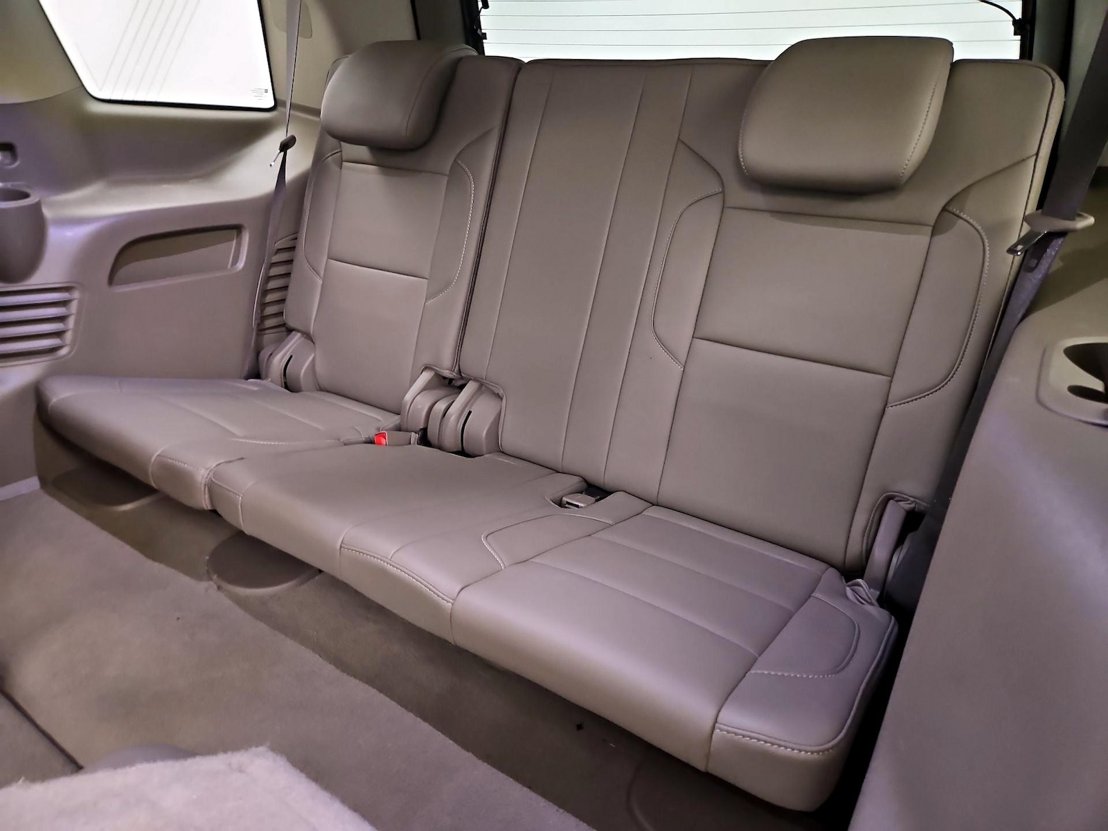 2019 Chevrolet Tahoe LT - Photo 22