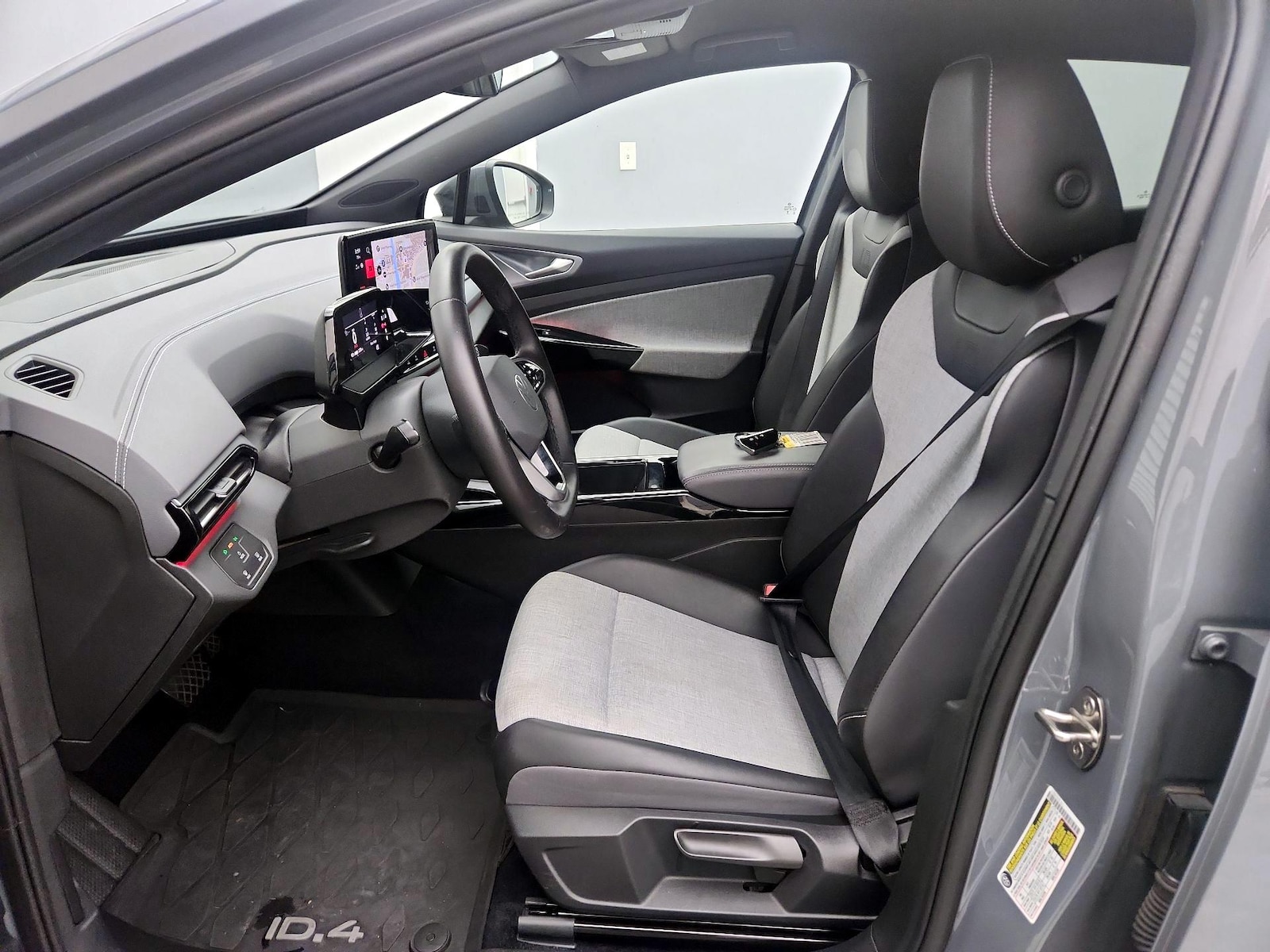 2023 Volkswagen ID.4 PRO - Photo 12