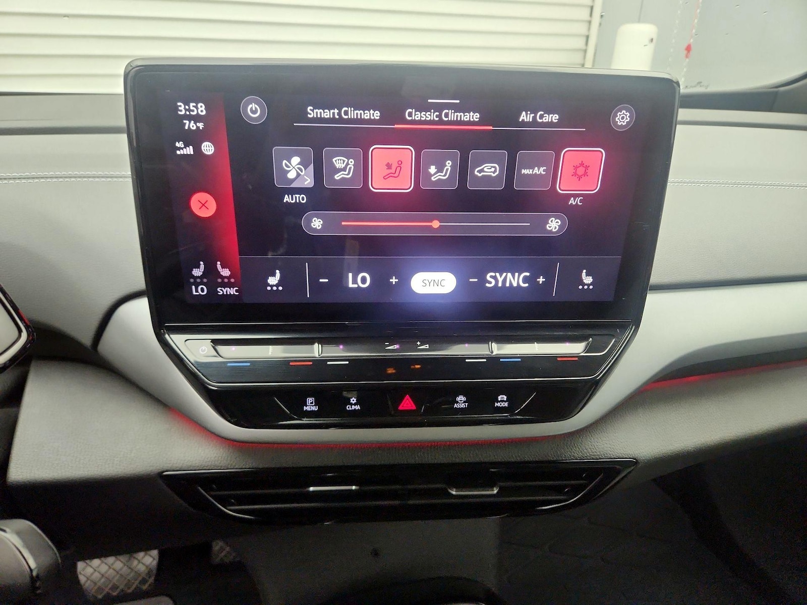 2023 Volkswagen ID.4 PRO - Photo 18