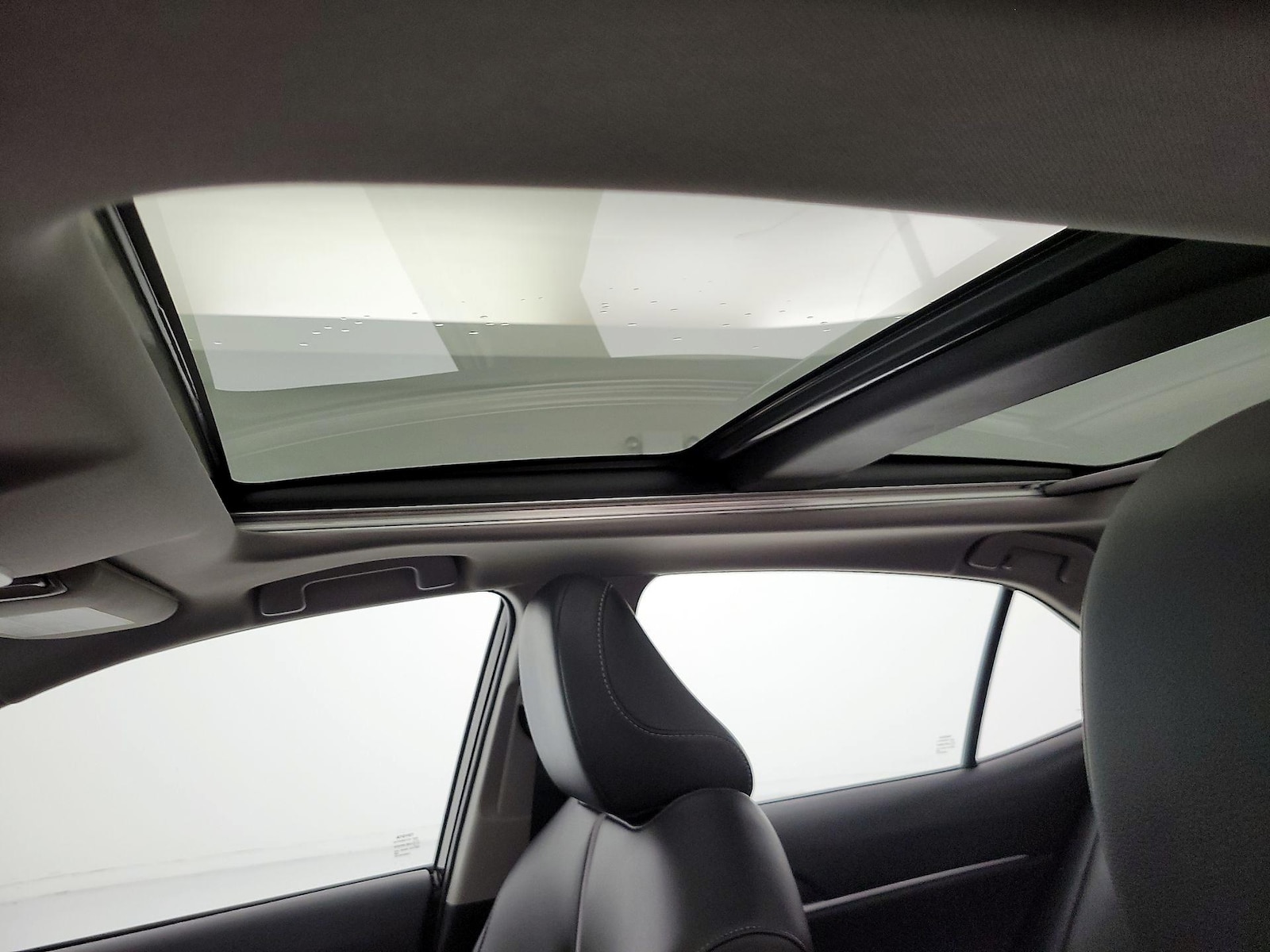 2022 Toyota Camry XSE - Photo 20