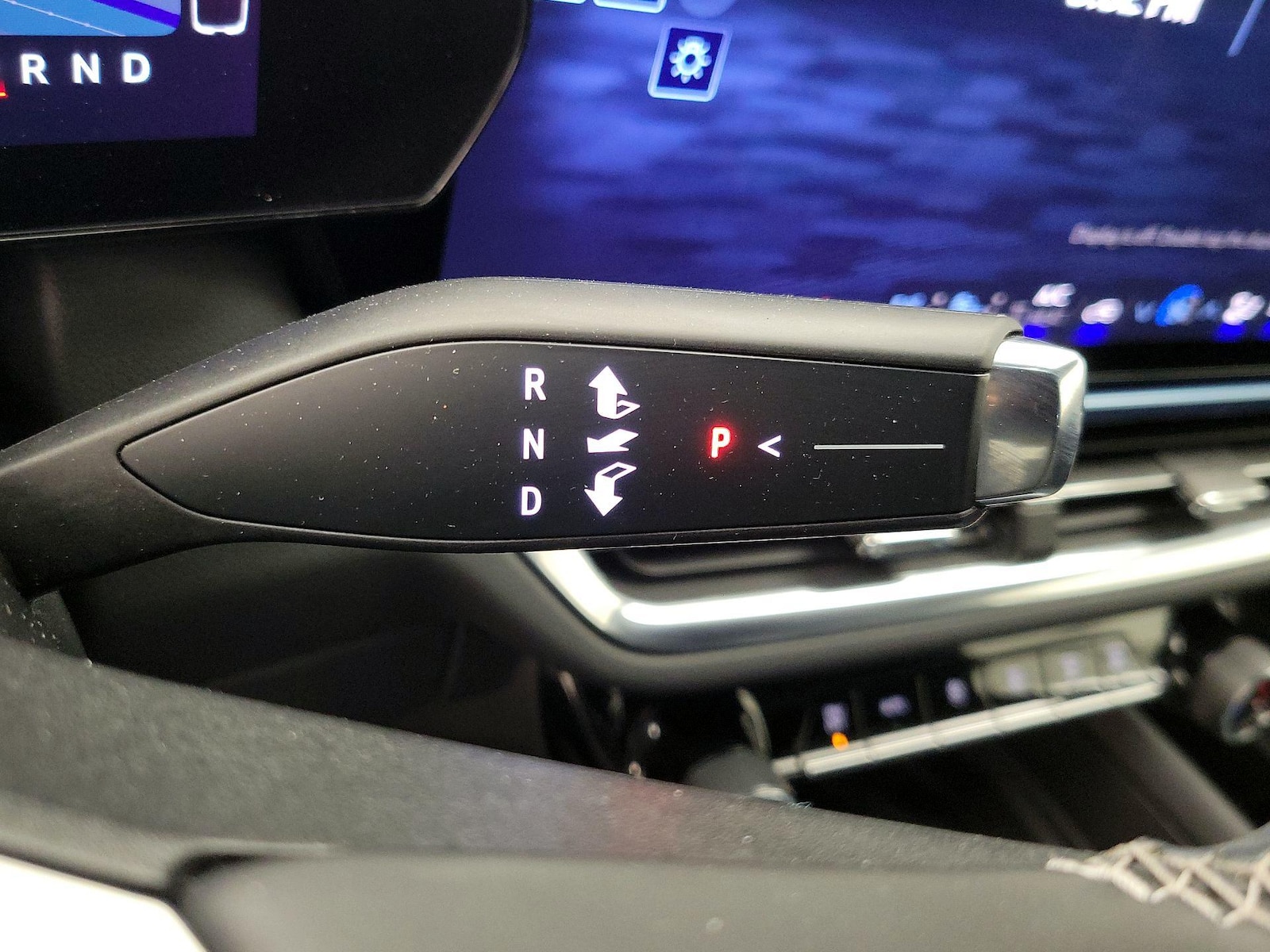 2024 Chevrolet Equinox EV LT - Photo 18