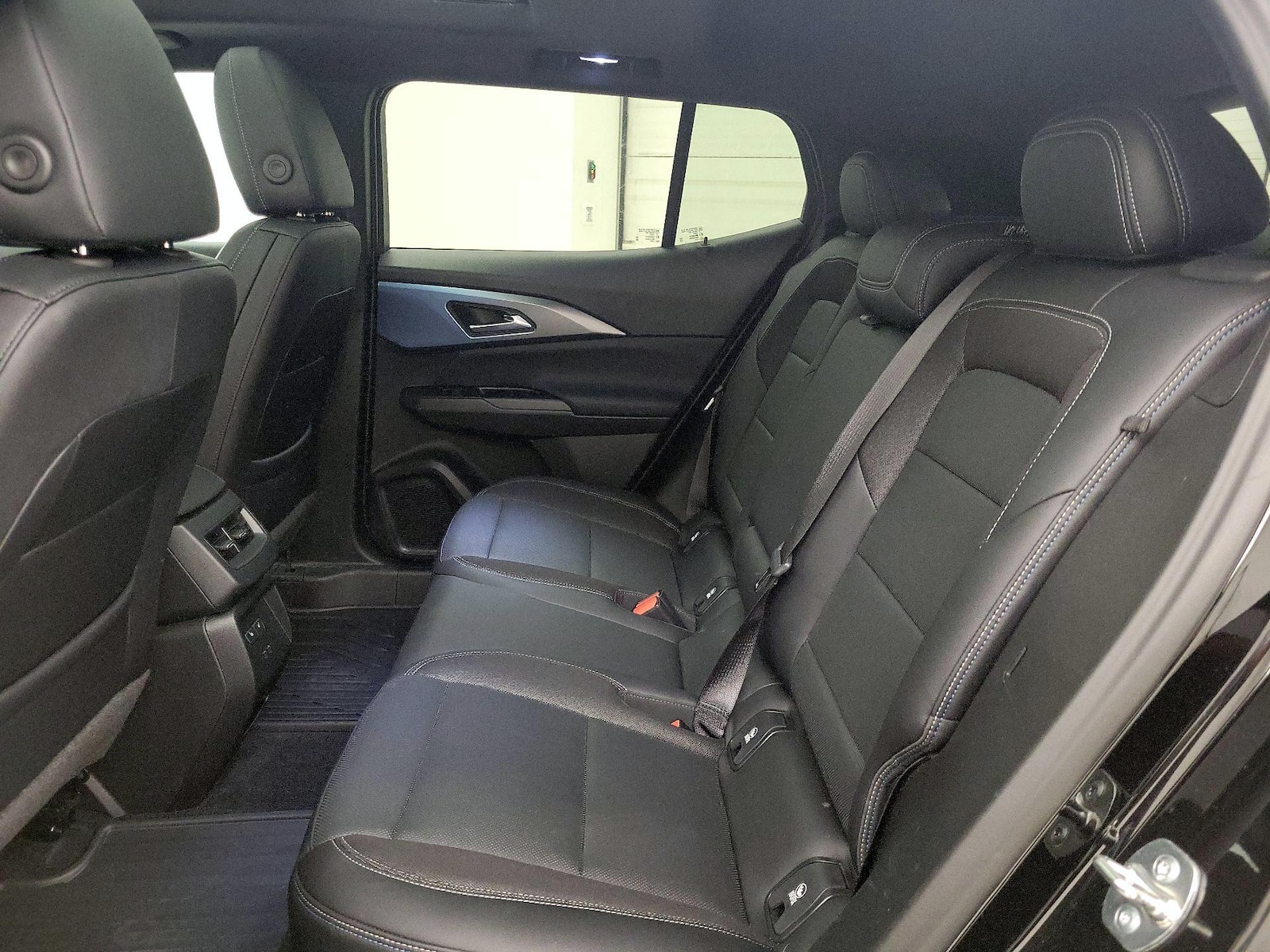 2024 Chevrolet Equinox EV LT - Photo 21