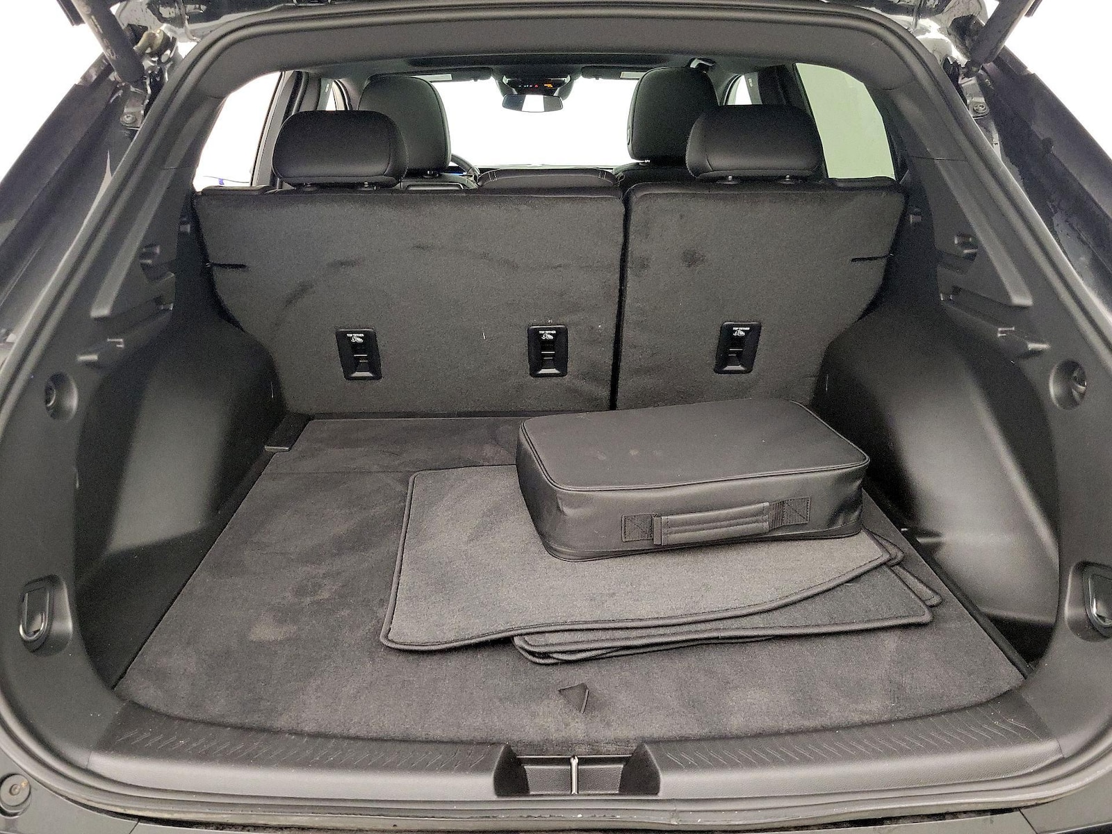2024 Chevrolet Equinox EV LT - Photo 22