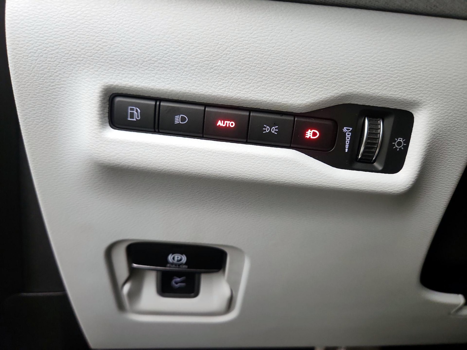 2026 Jeep Cherokee Laredo - Photo 14
