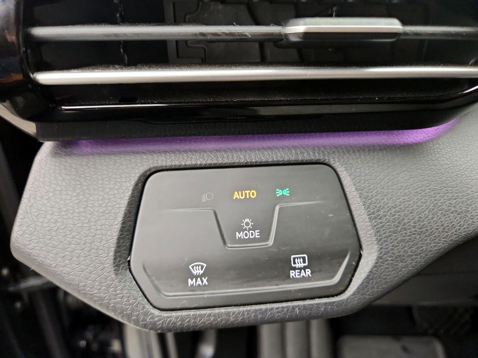 2024 Volkswagen ID.4 STANDARD - Photo 14