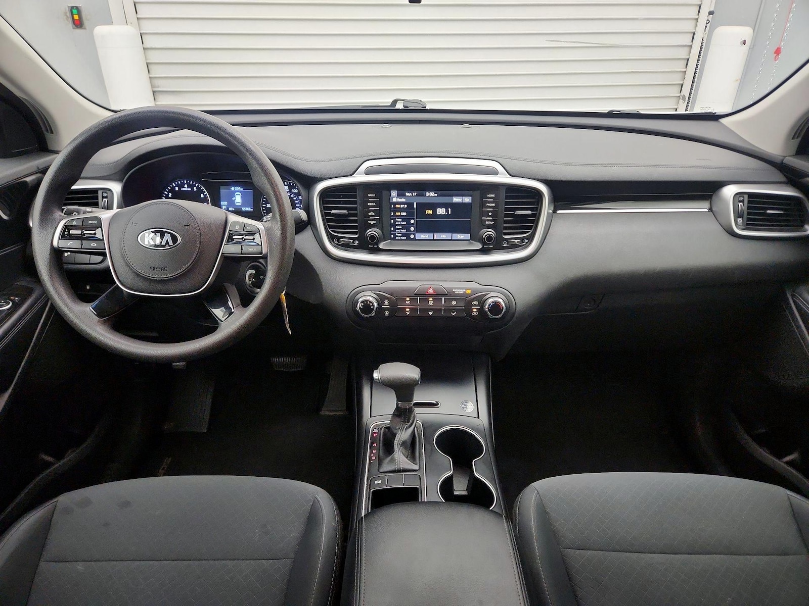 2019 Kia Sorento LX - Photo 10