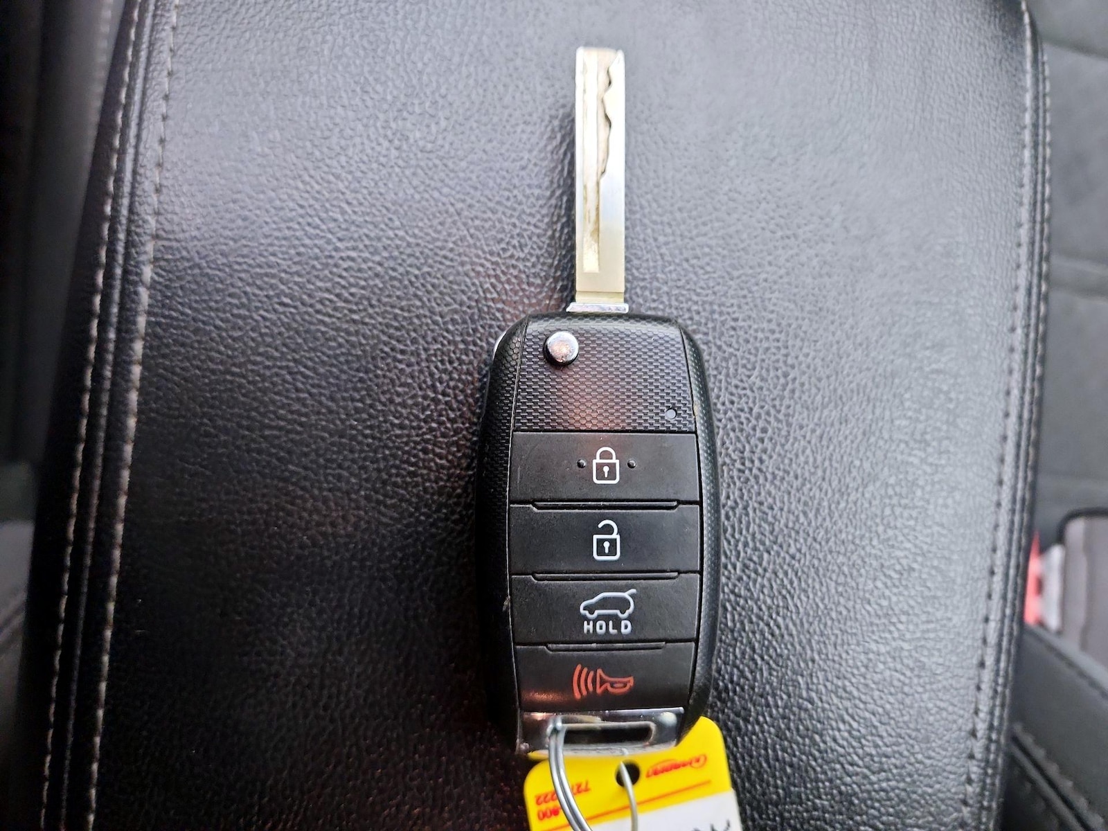 2019 Kia Sorento LX - Photo 23