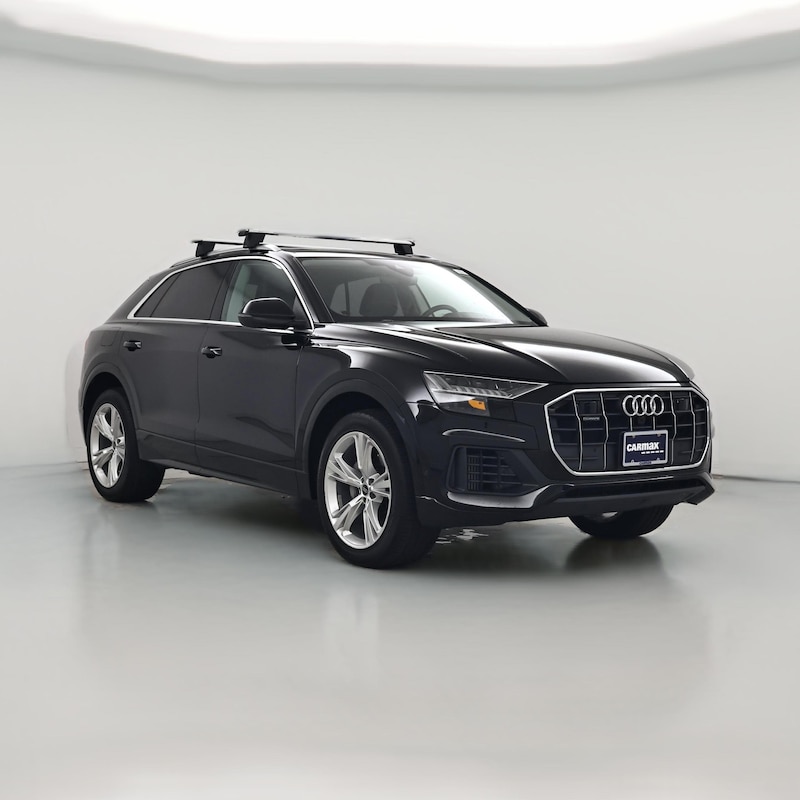 2023 Audi Q8 Premium Plus