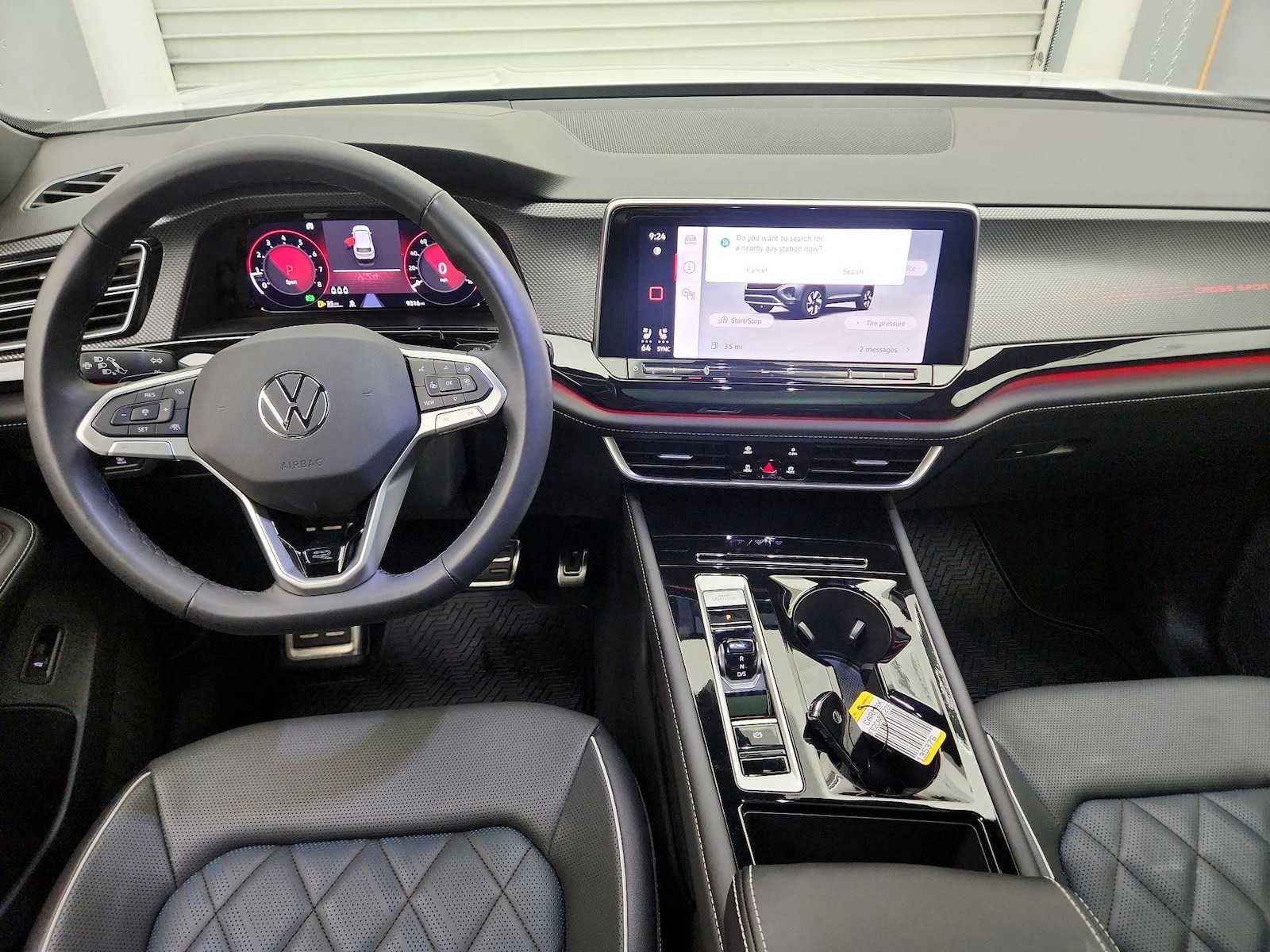 2025 Volkswagen Atlas Cross Sport SEL Premium R-LINE - Photo 10