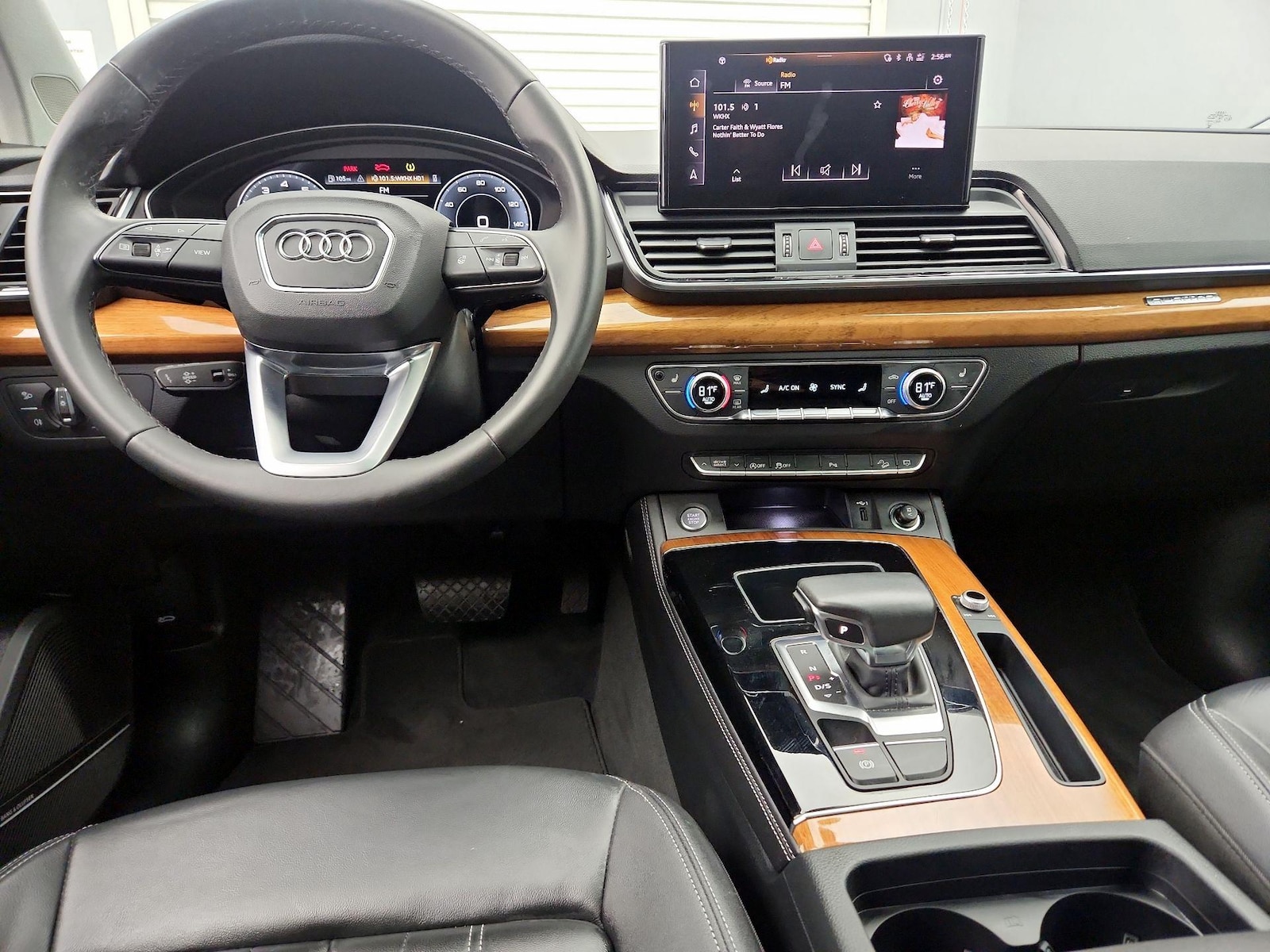 Apple CarPlay® & Android Auto™