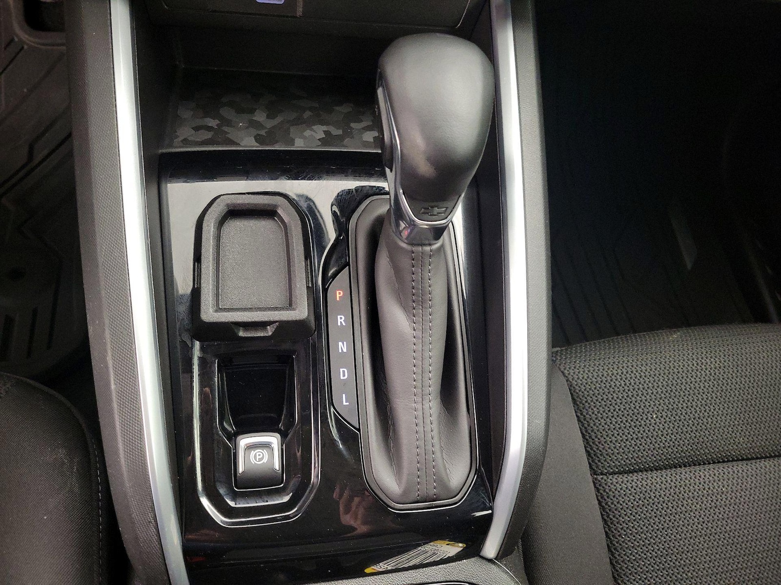 2023 Chevrolet Colorado LT - Photo 18