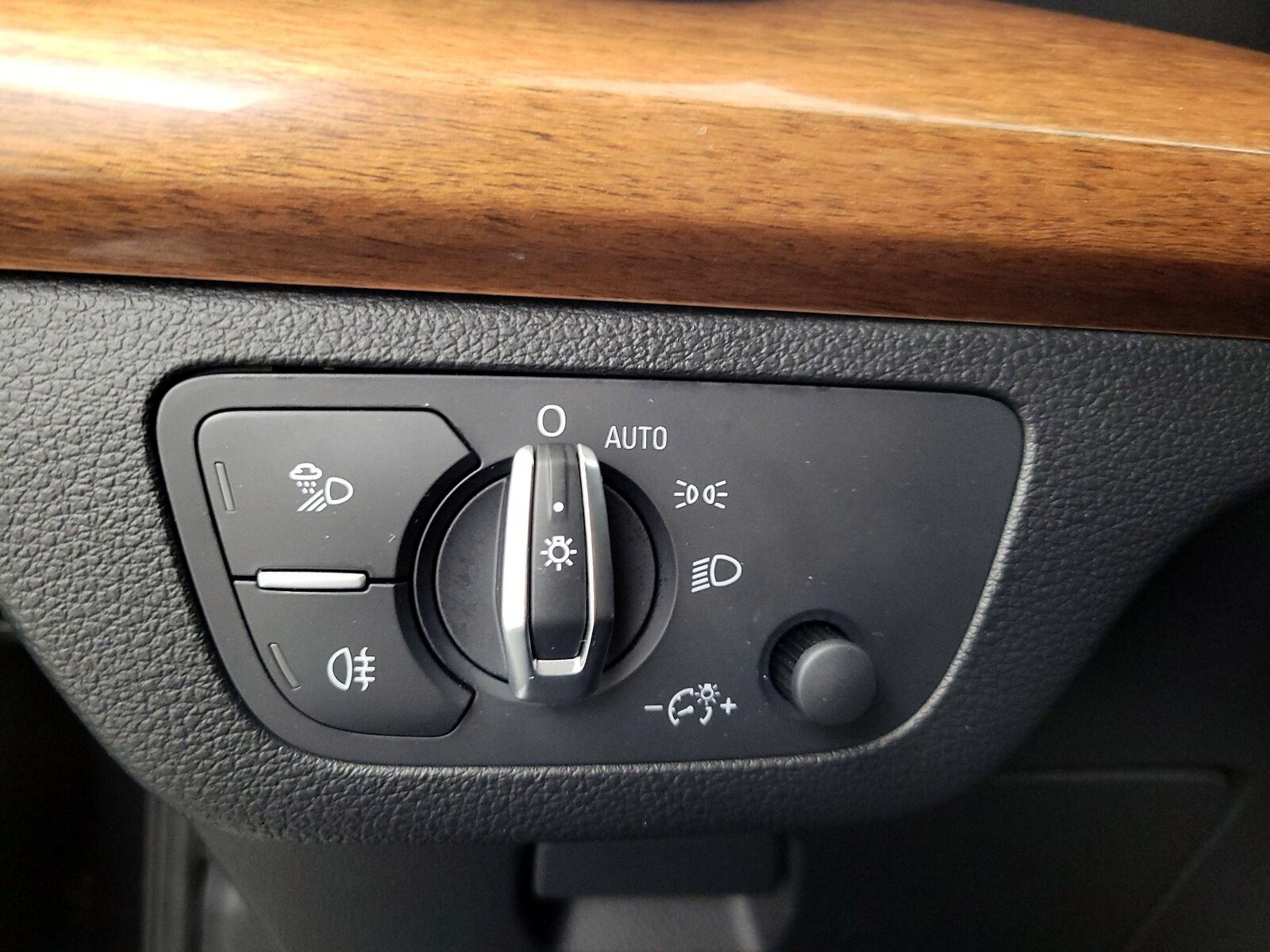 2023 Audi Q5 Premium - Photo 14
