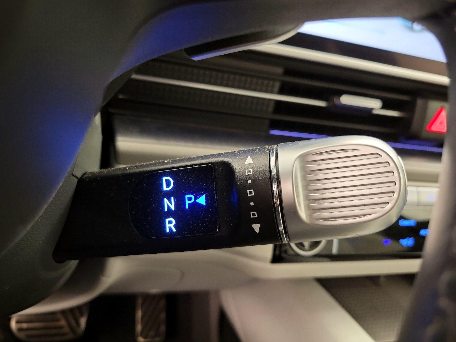 2023 Hyundai IONIQ 6 Limited - Photo 19