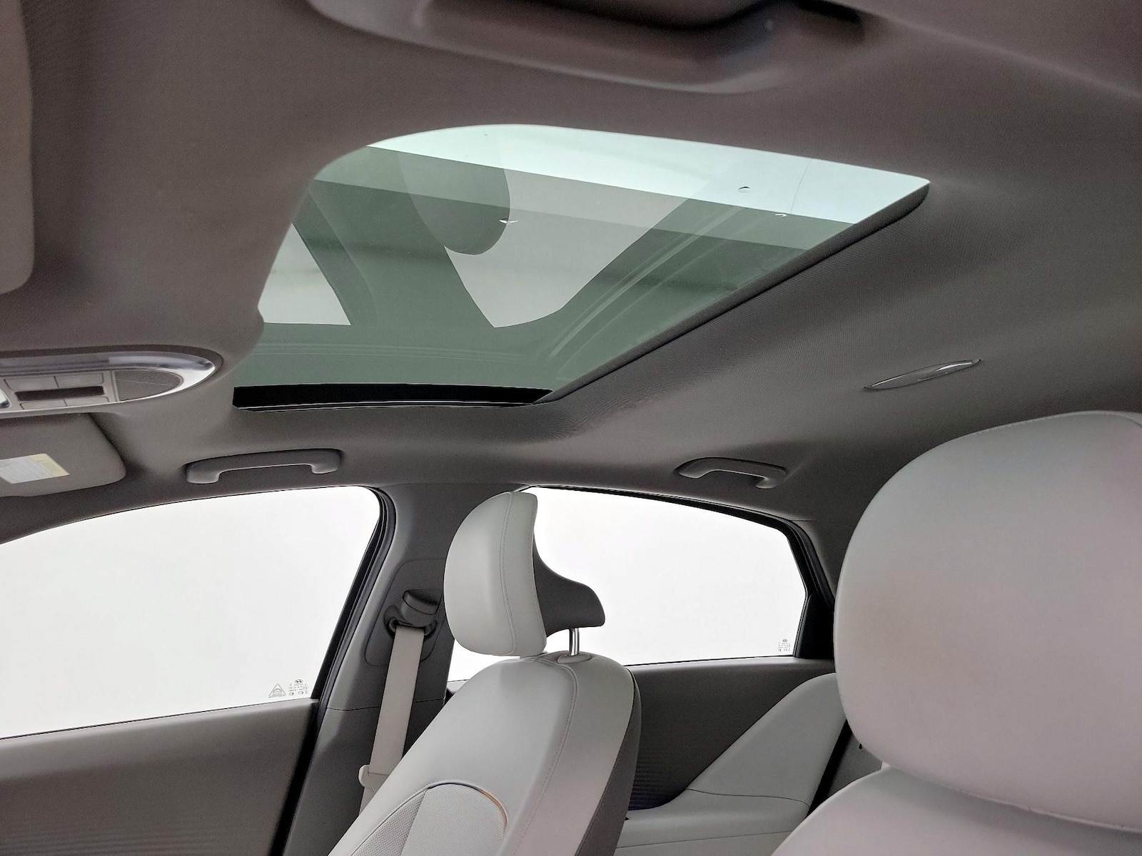 2023 Hyundai IONIQ 6 Limited - Photo 21